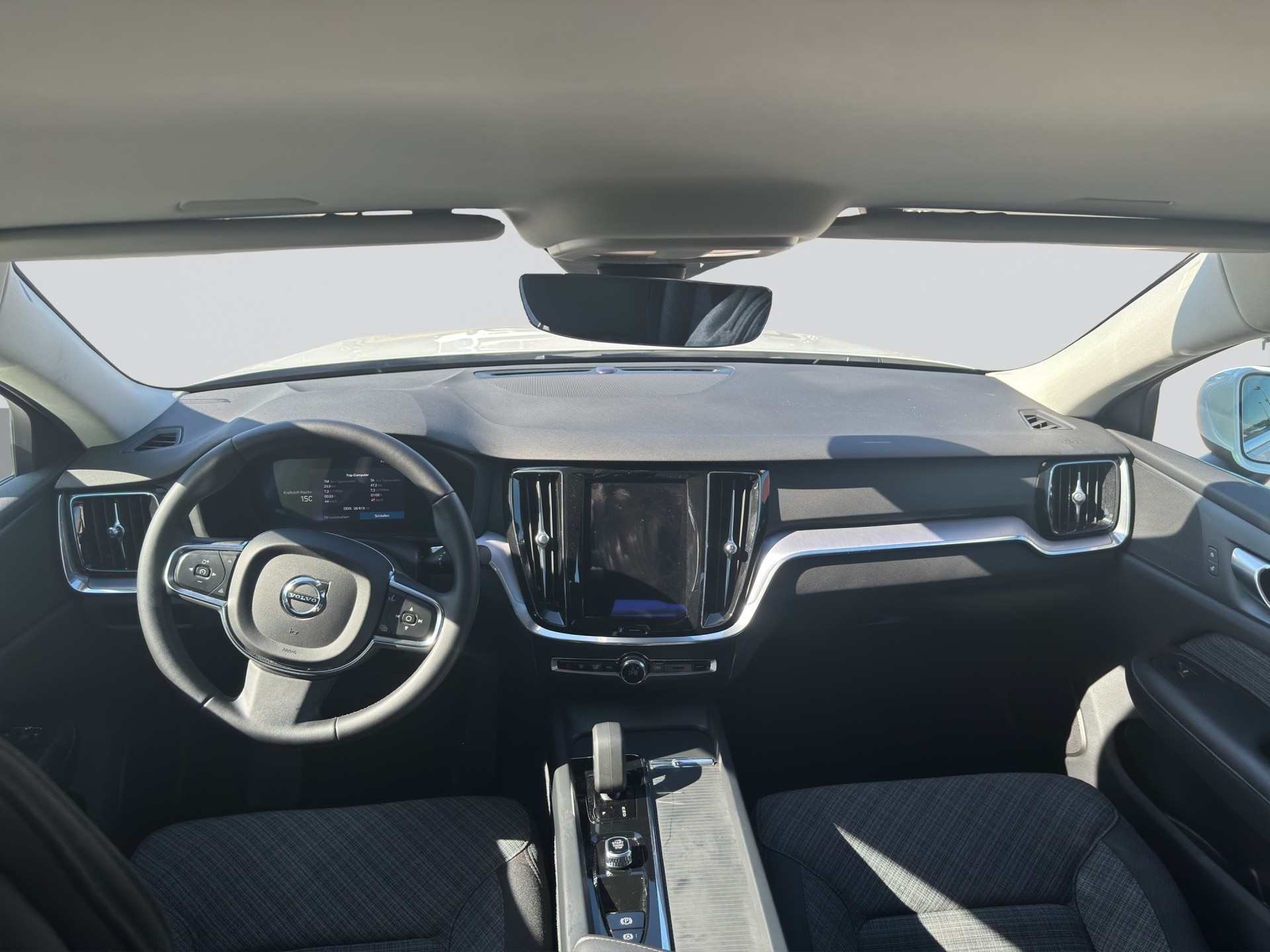 VOLVO S60 B4 Benzin Mild Hybrid CORE DCT-image-14