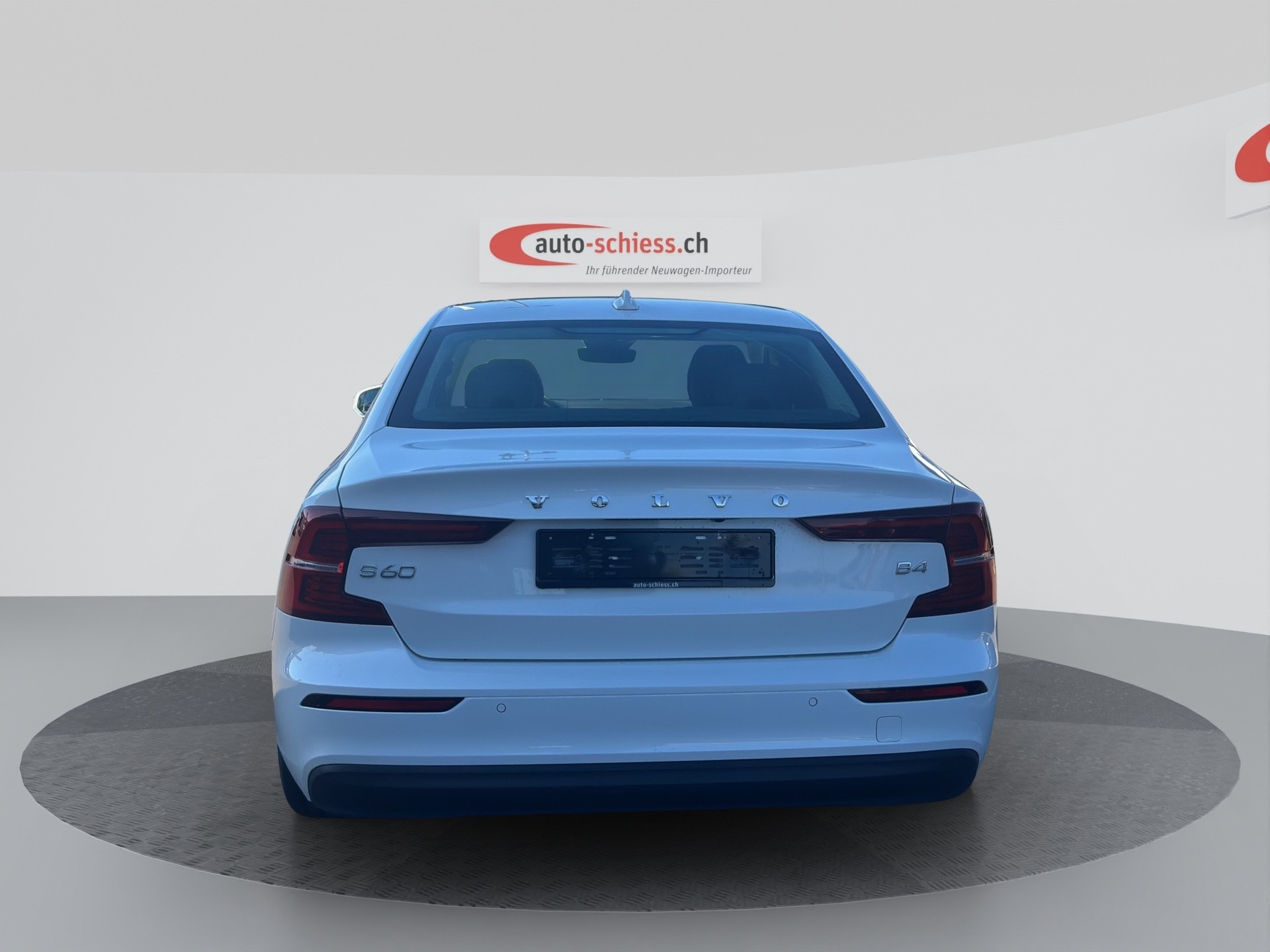 VOLVO S60 B4 Benzin Mild Hybrid CORE DCT-showroom-element-2