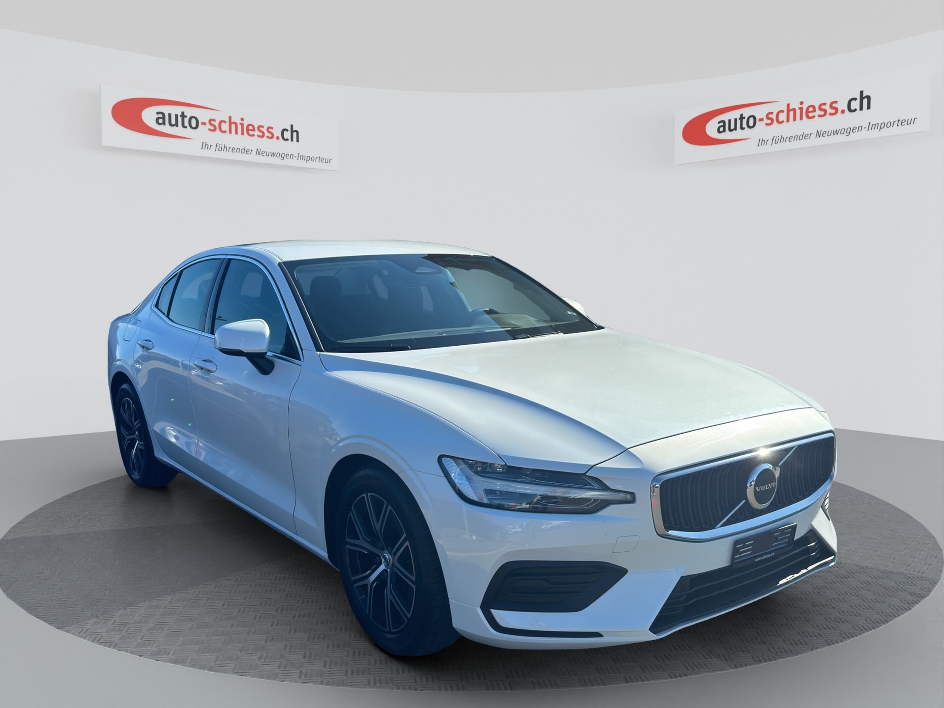 VOLVO S60 B4 Benzin Mild Hybrid CORE DCT