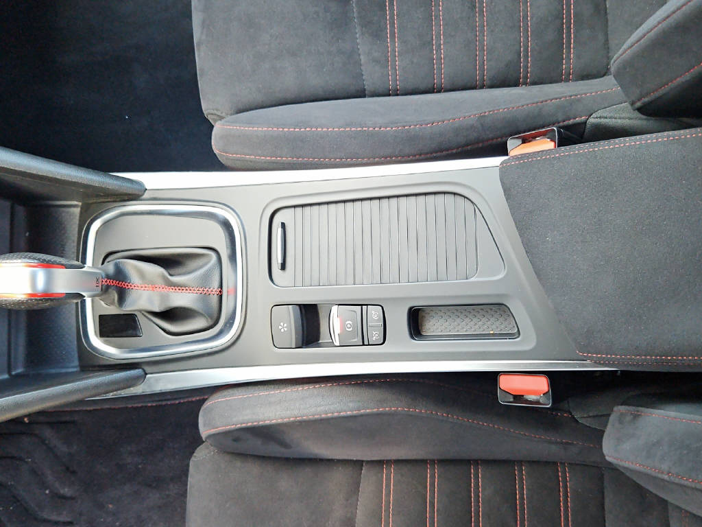 RENAULT Mégane Sport 1.8 T RS EDC-image-5