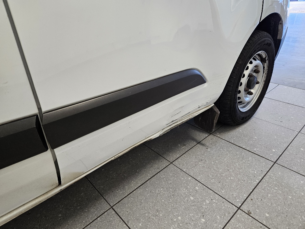 FORD Transit Custom Van 260 L1H1 Startup-image-5