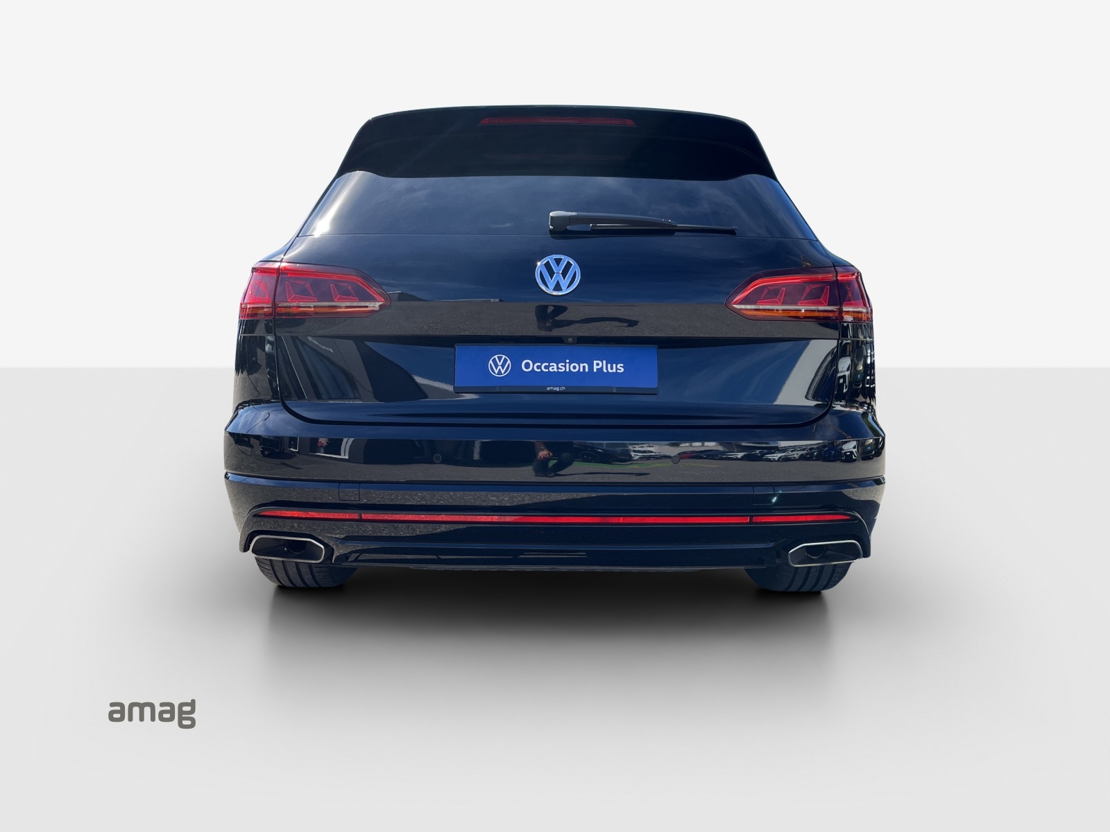 VW Touareg 3.0 TSI R-Line Tiptronic-image-3