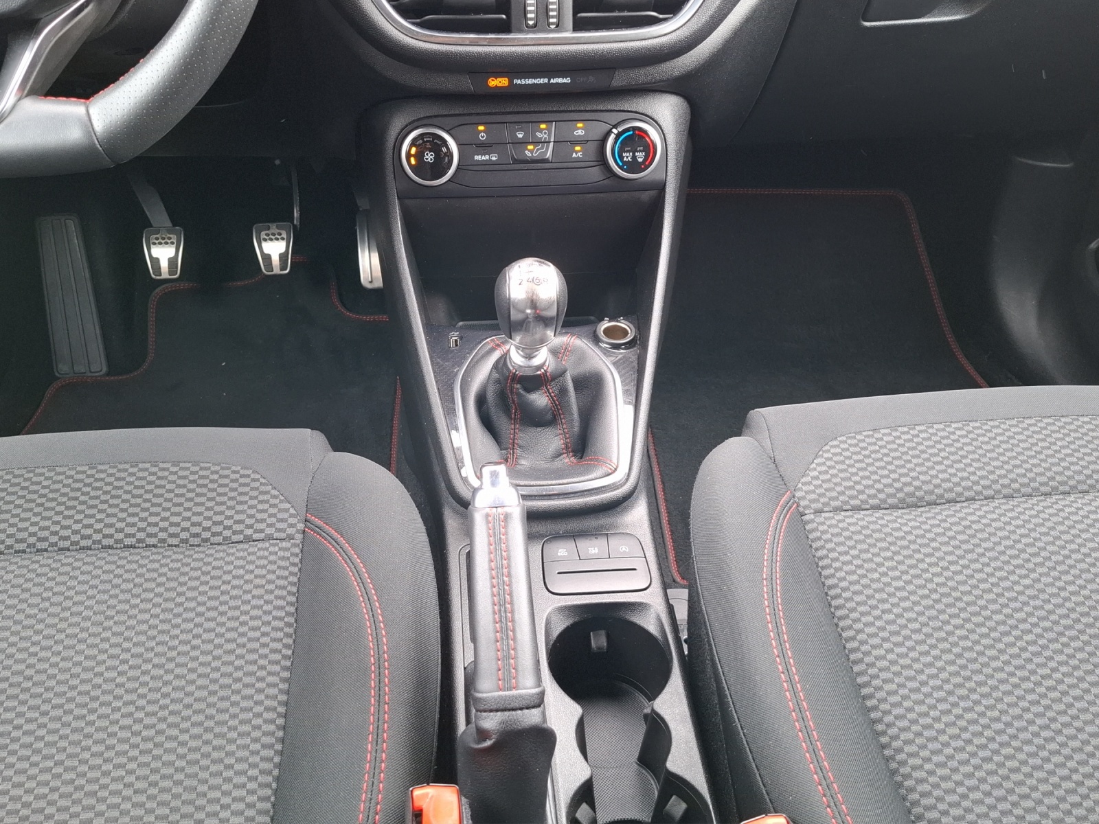 FORD Fiesta 1.0 SCTi ST Line-image-11
