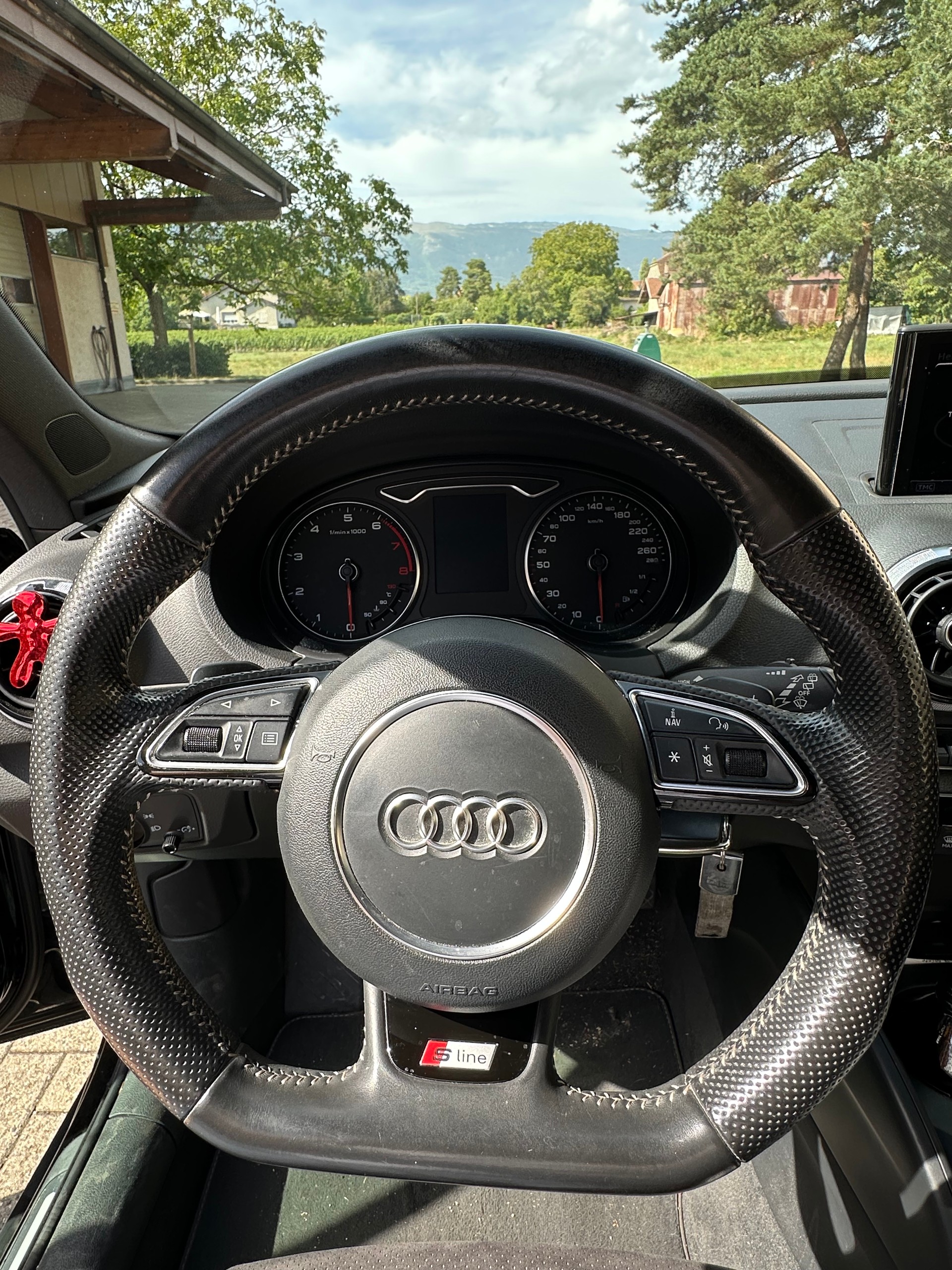 AUDI 1.4 T FSI COD Ambition S-Tr.-image-7