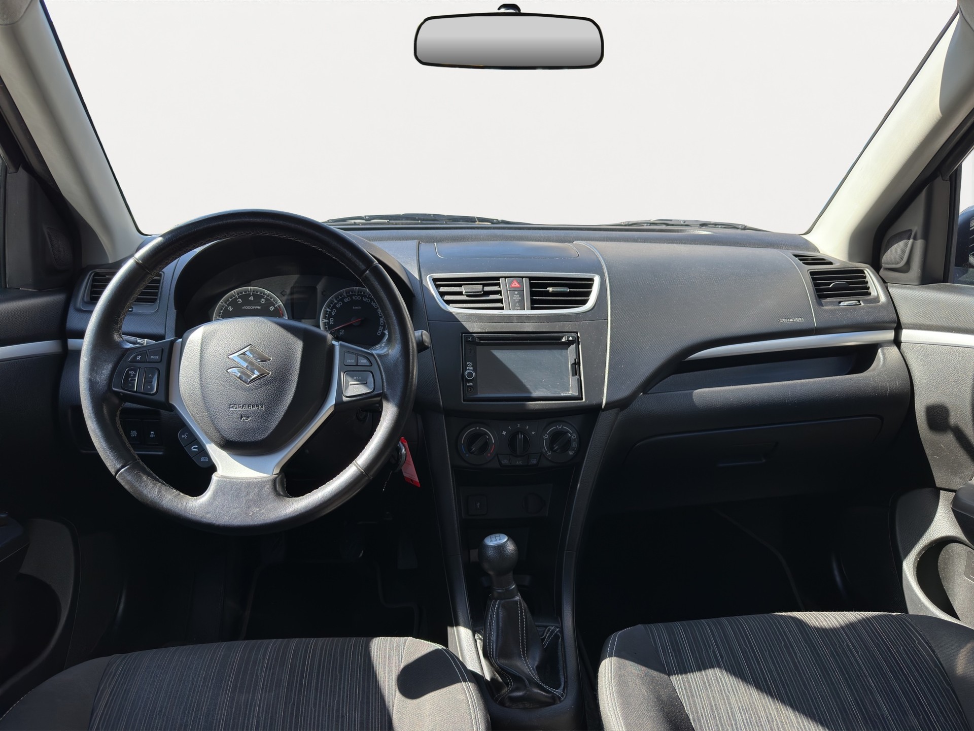 SUZUKI Swift 1.2i 16V GL 4x4-image-6