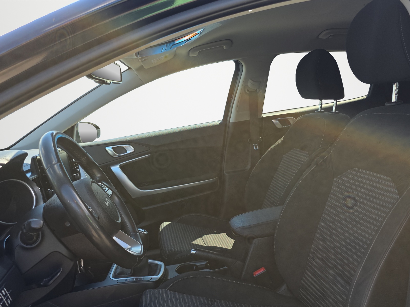 KIA XCeed 1.5 T-GDi Power-image-9