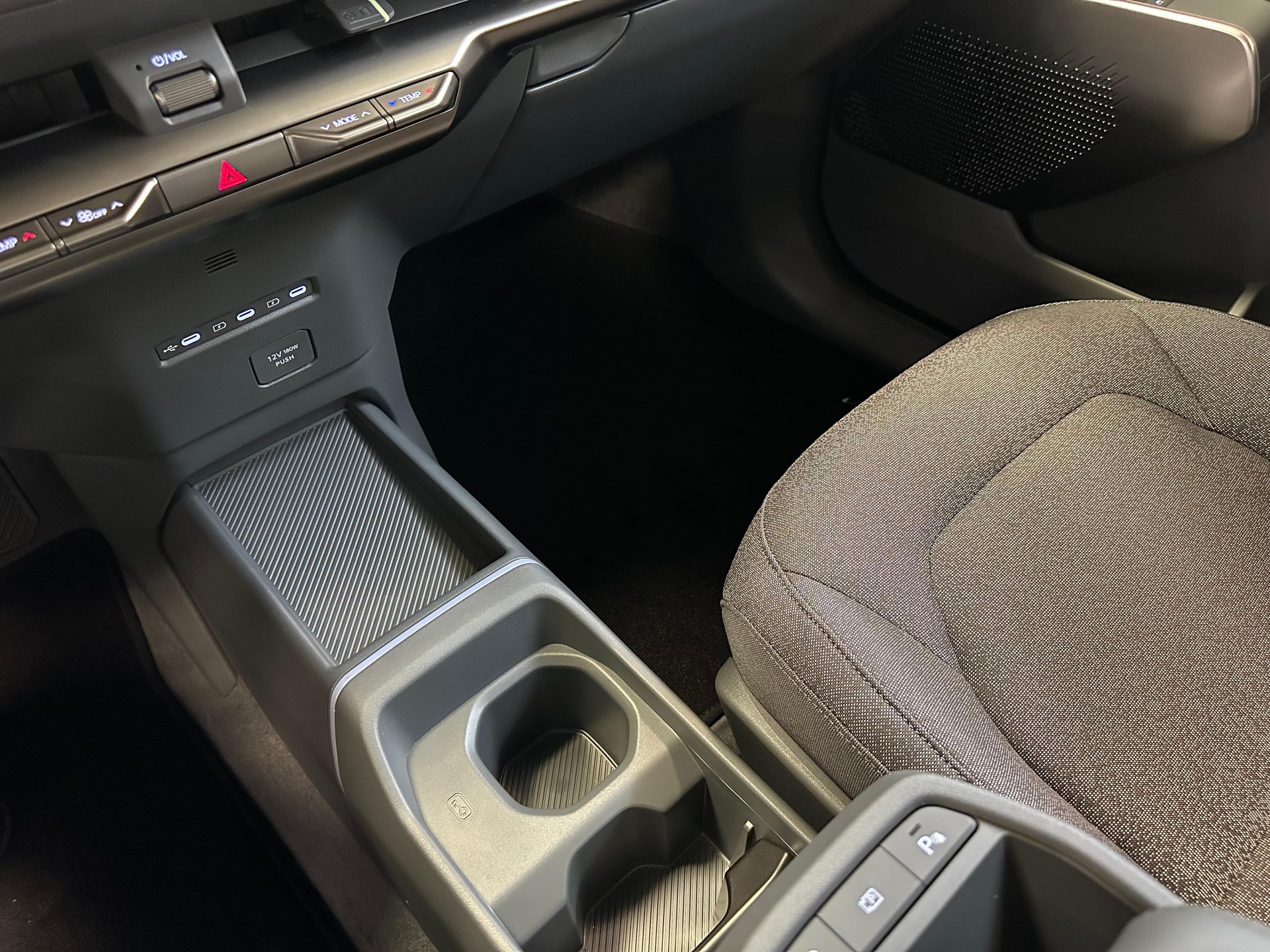 KIA EV2 42.2 kWh Air 4P-image-8