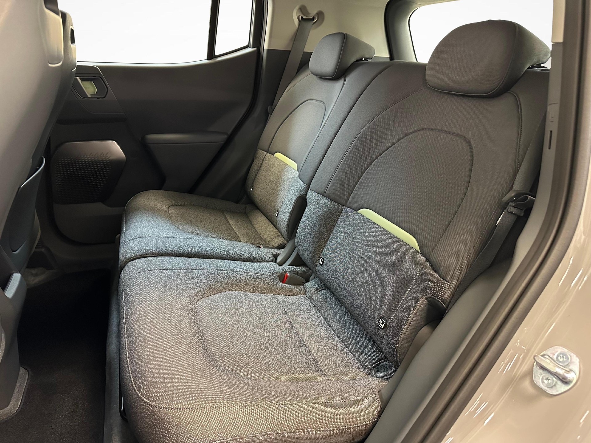 KIA EV2 42.2 kWh Air 4P-image-9