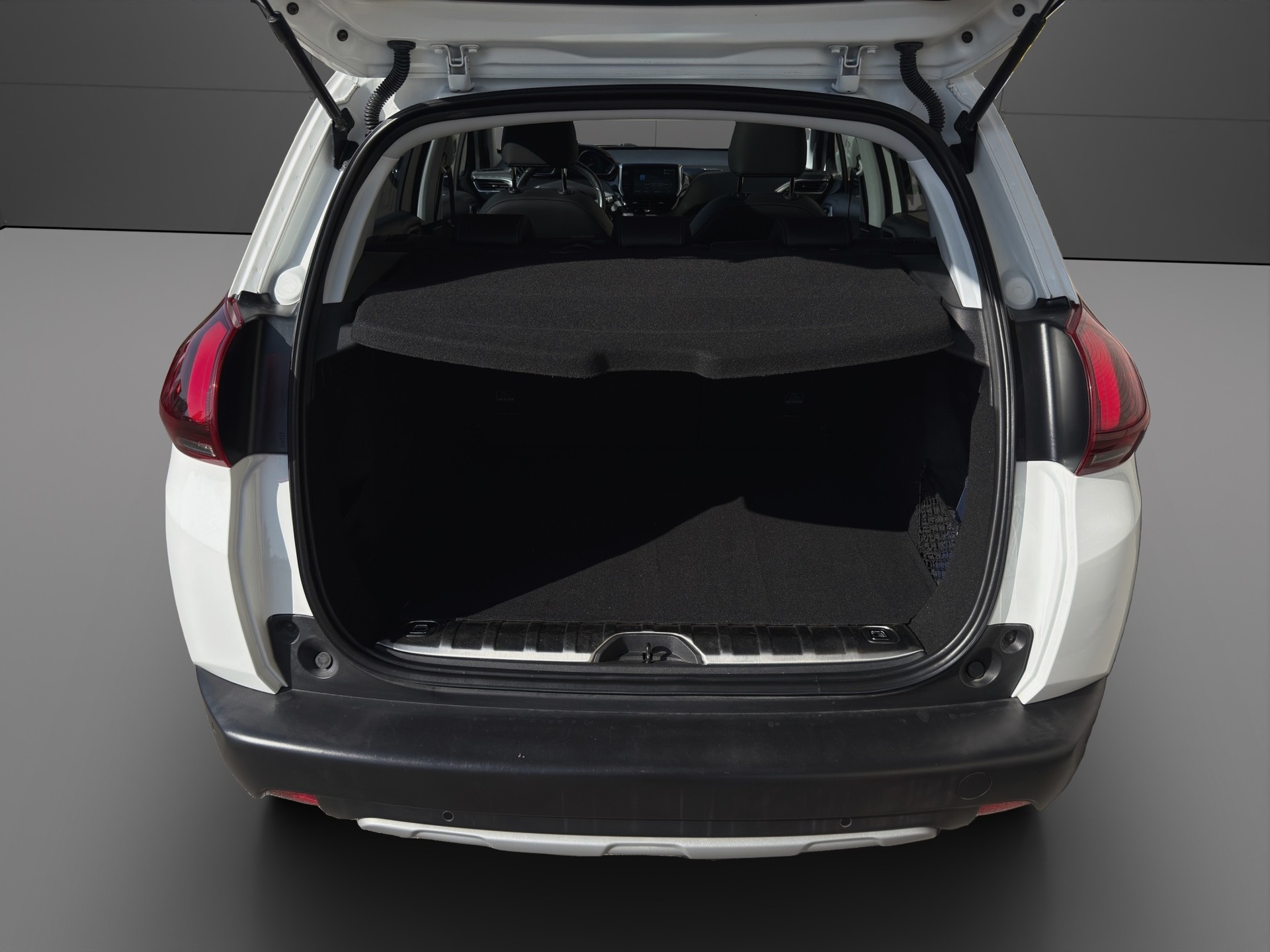 PEUGEOT 2008 1.2 PureTech Crossway EAT6-image-3