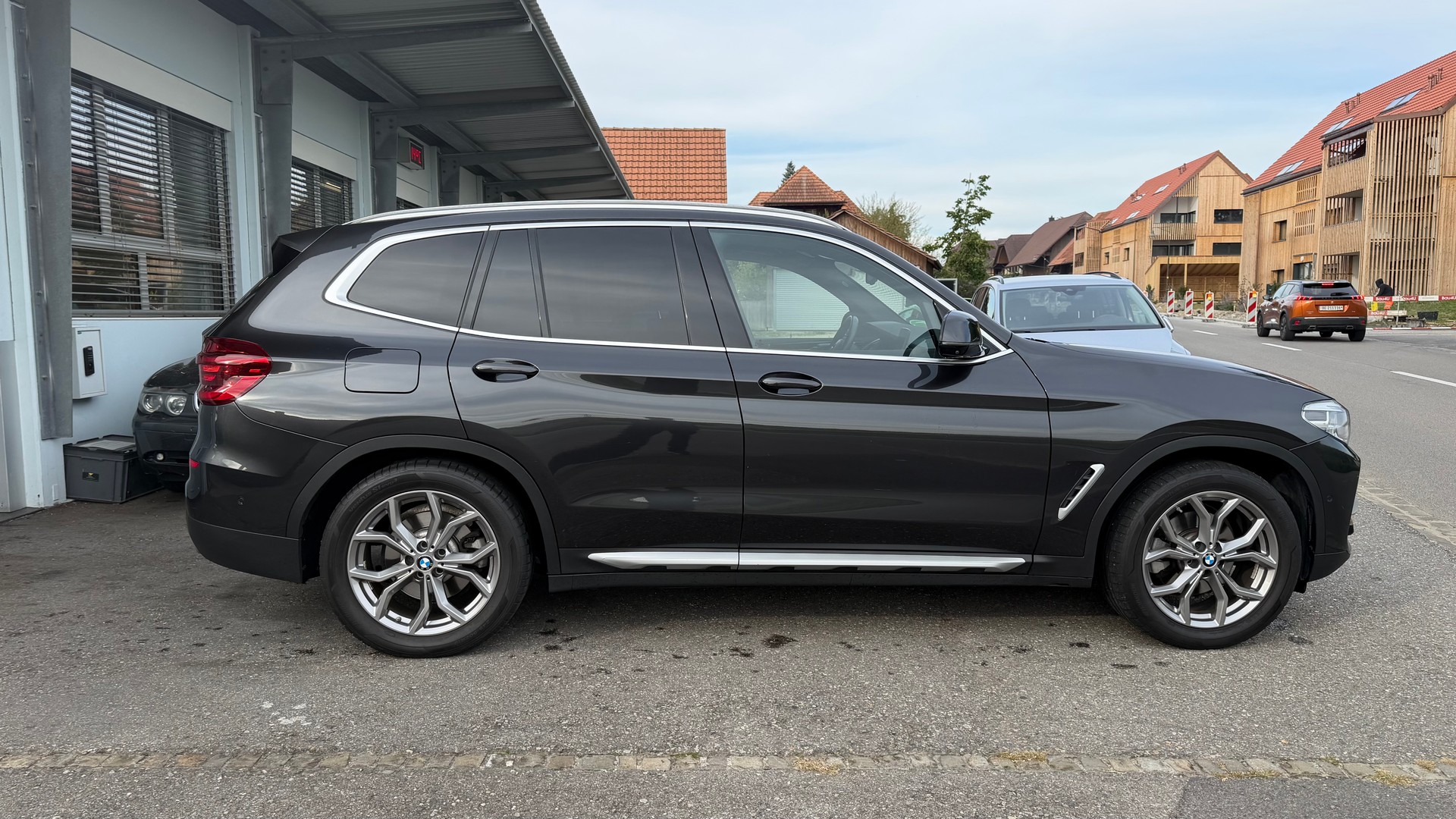 BMW X3 xDrive 20d Individual Steptronic-image-2