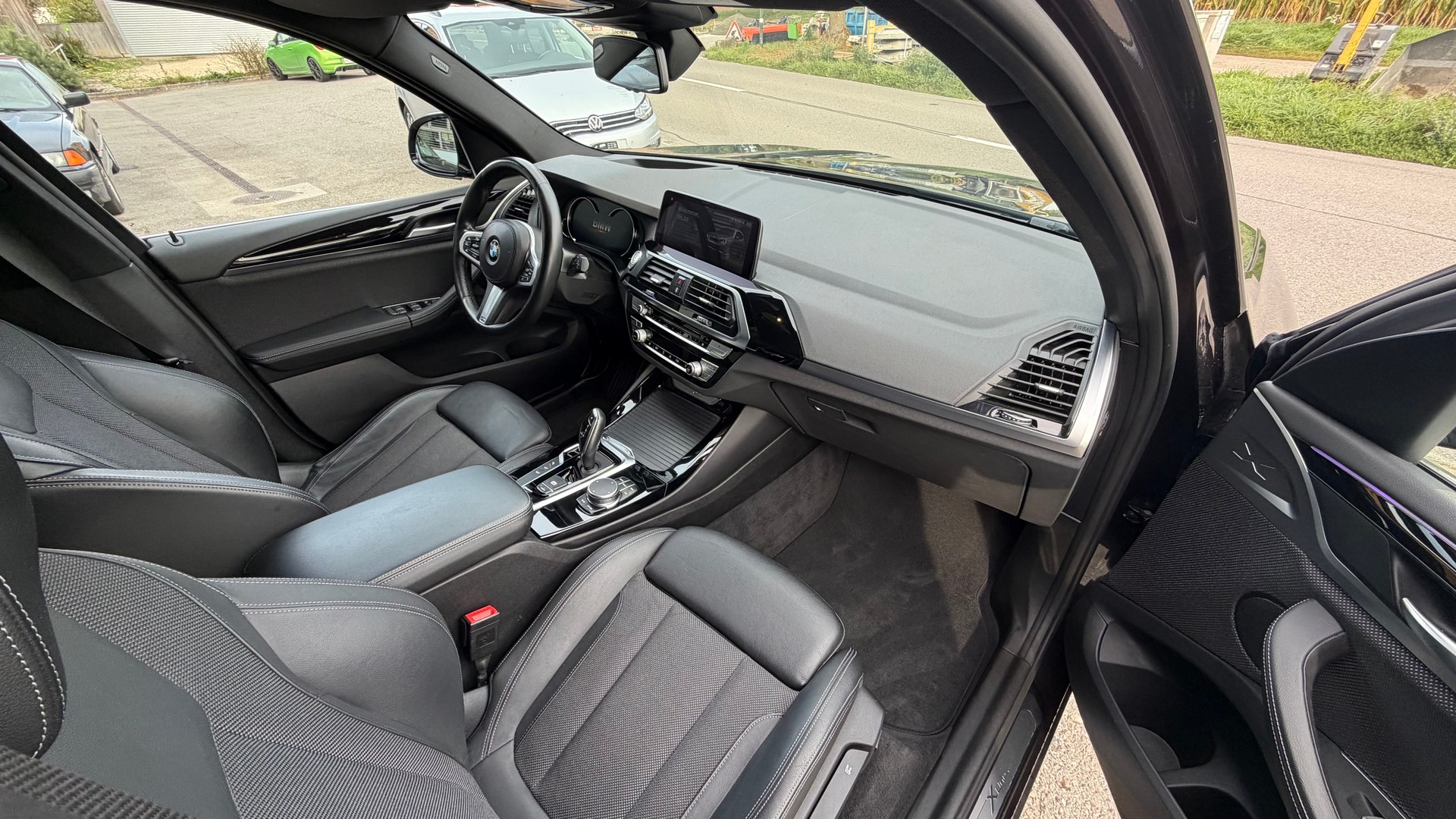 BMW X3 xDrive 20d Individual Steptronic-image-9