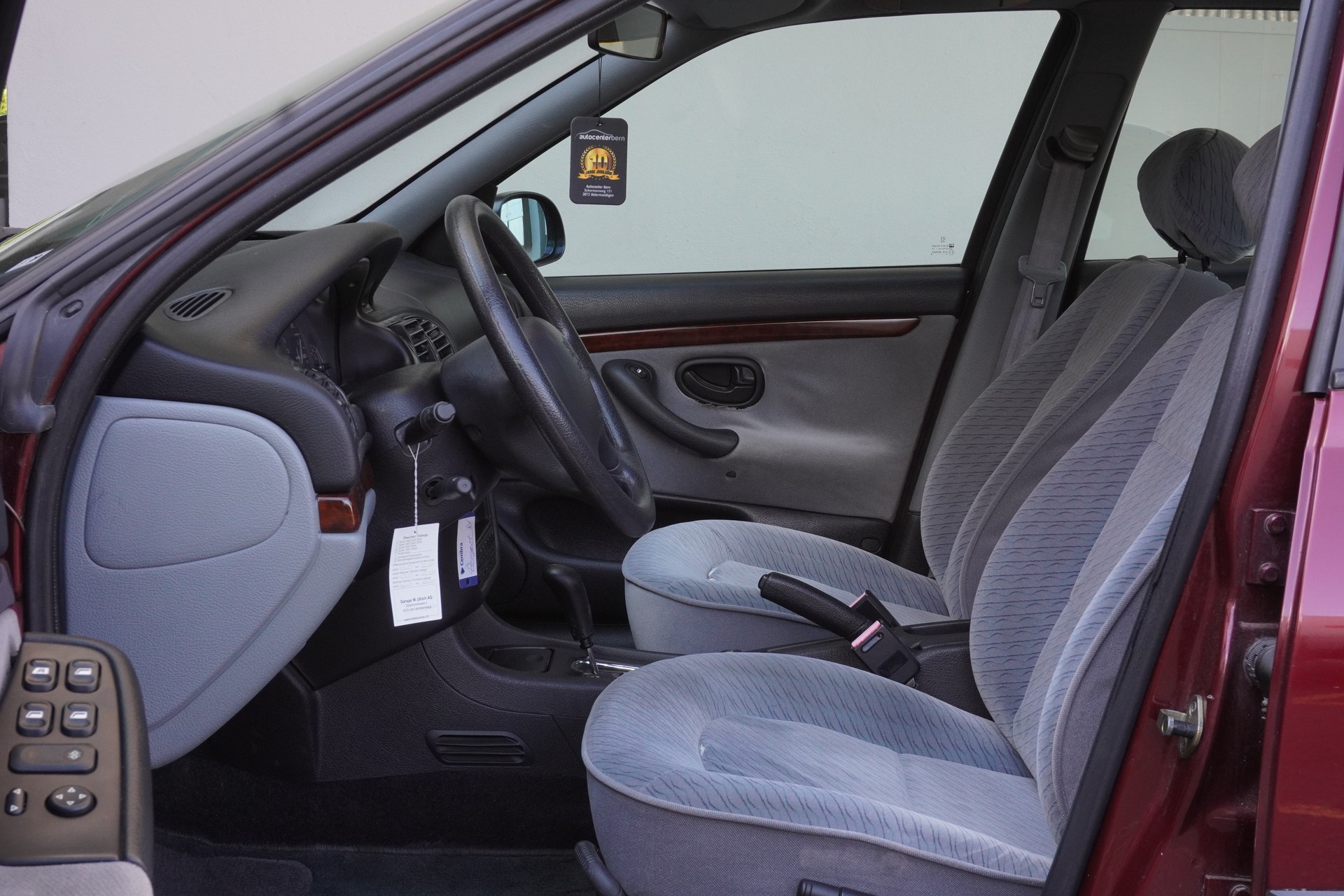 PEUGEOT 406 ST 2.0 16V-image-7