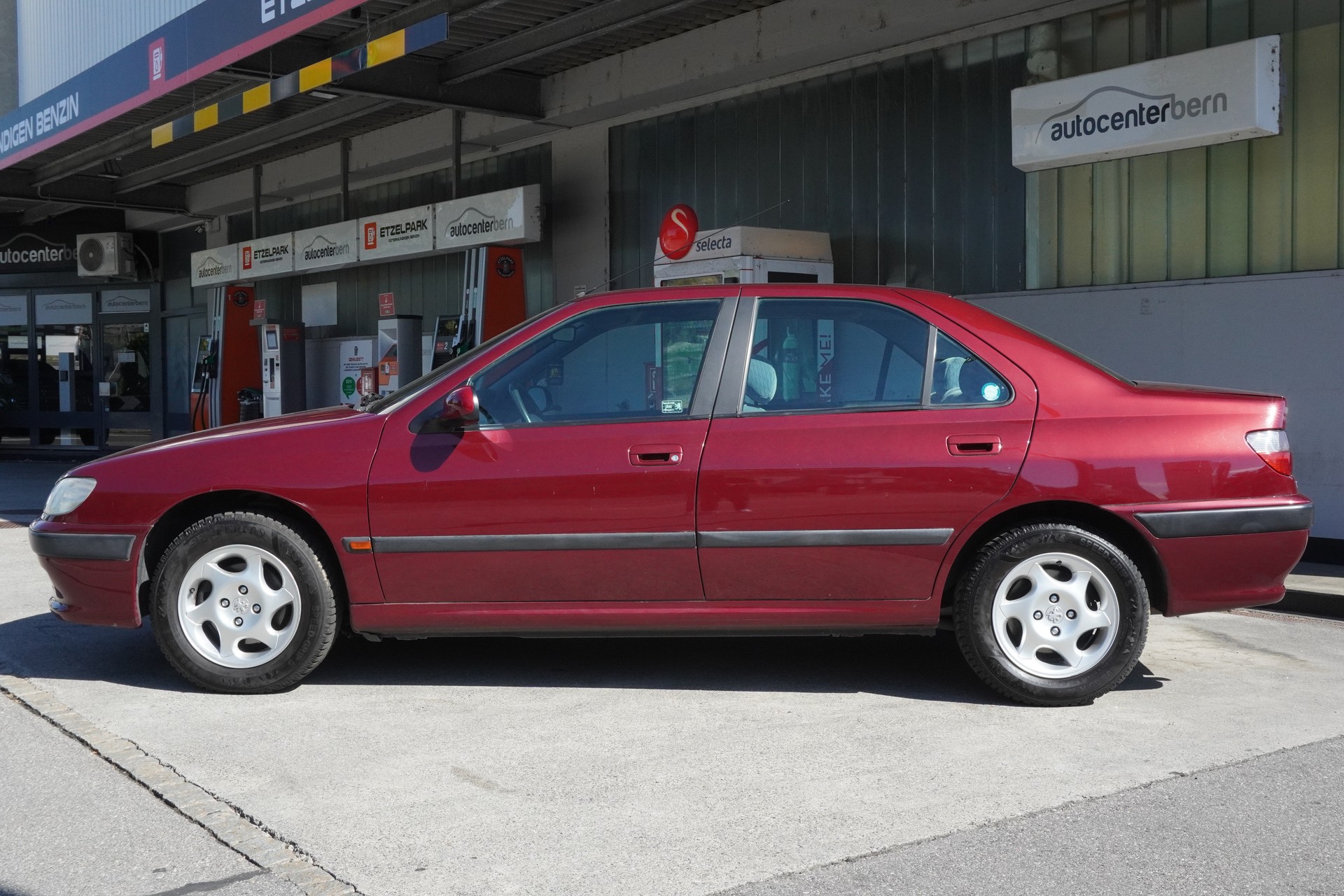 PEUGEOT 406 ST 2.0 16V-image-6