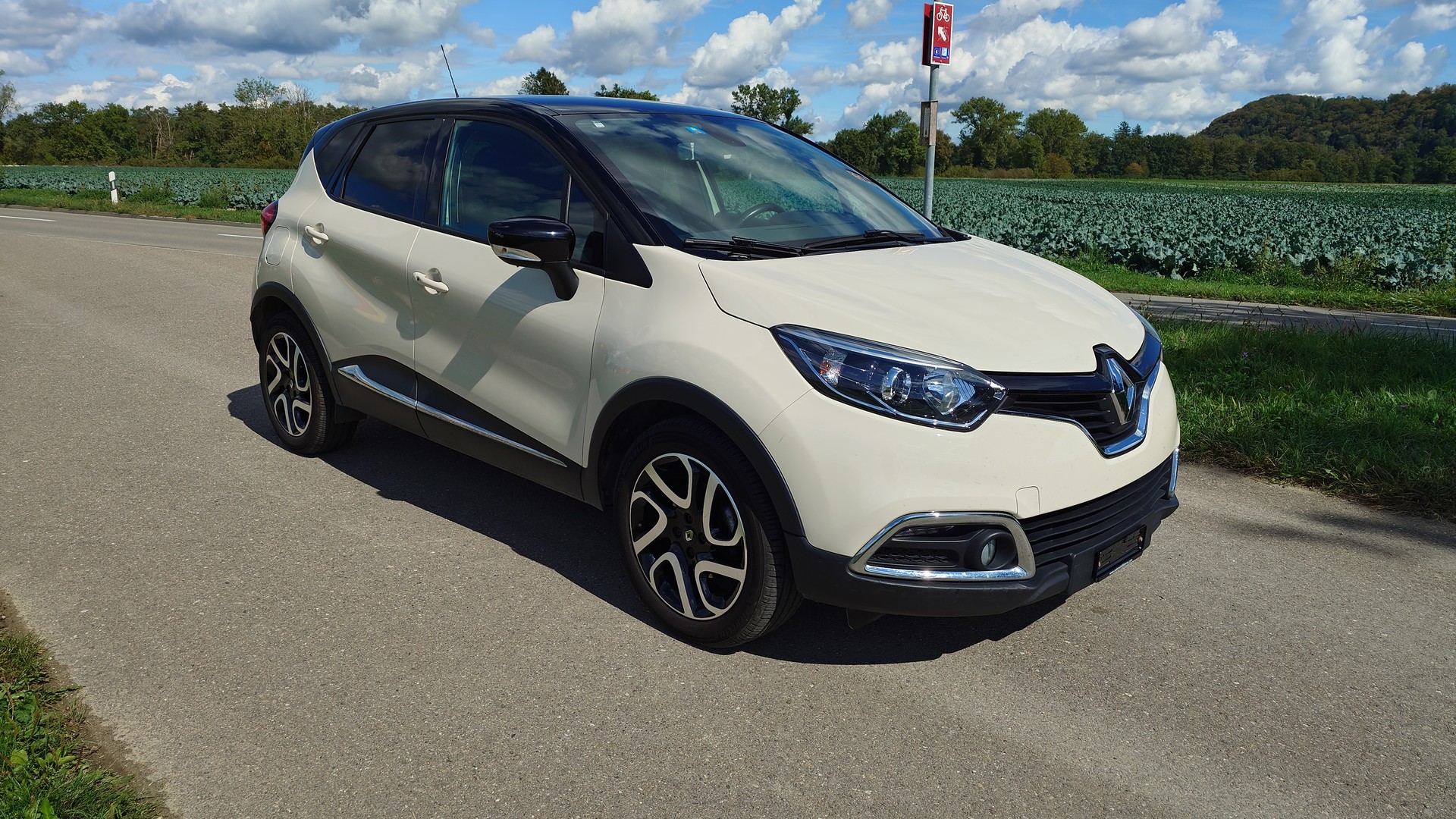 RENAULT Captur 1.5 dCi Privilège-image-7