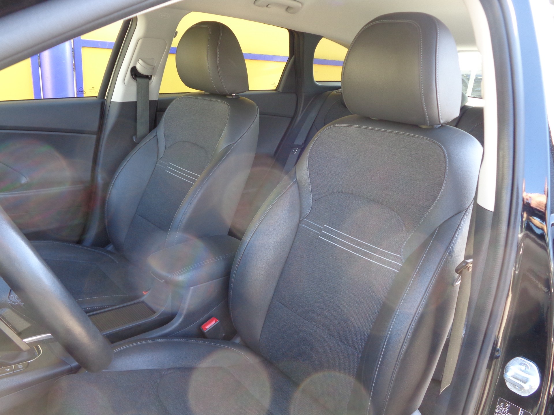 HYUNDAI i30 Wagon 1.5 T-GDi Amplia 48V MH DCT-image-7