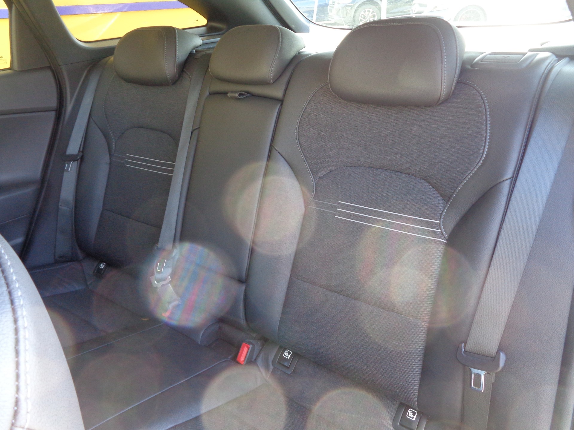 HYUNDAI i30 Wagon 1.5 T-GDi Amplia 48V MH DCT-image-8