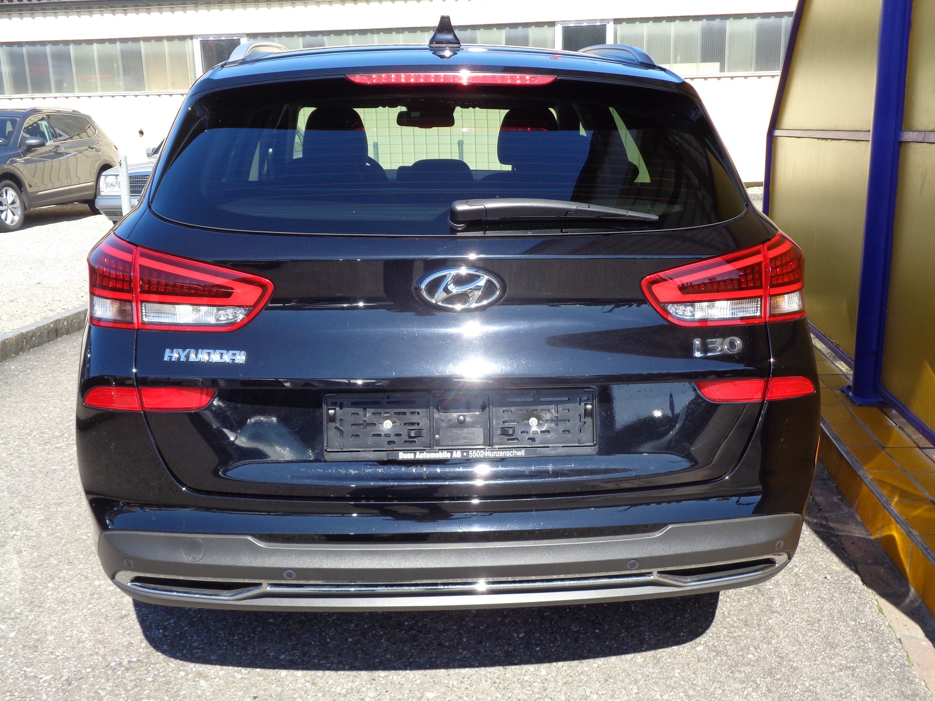 HYUNDAI i30 Wagon 1.5 T-GDi Amplia 48V MH DCT-image-6