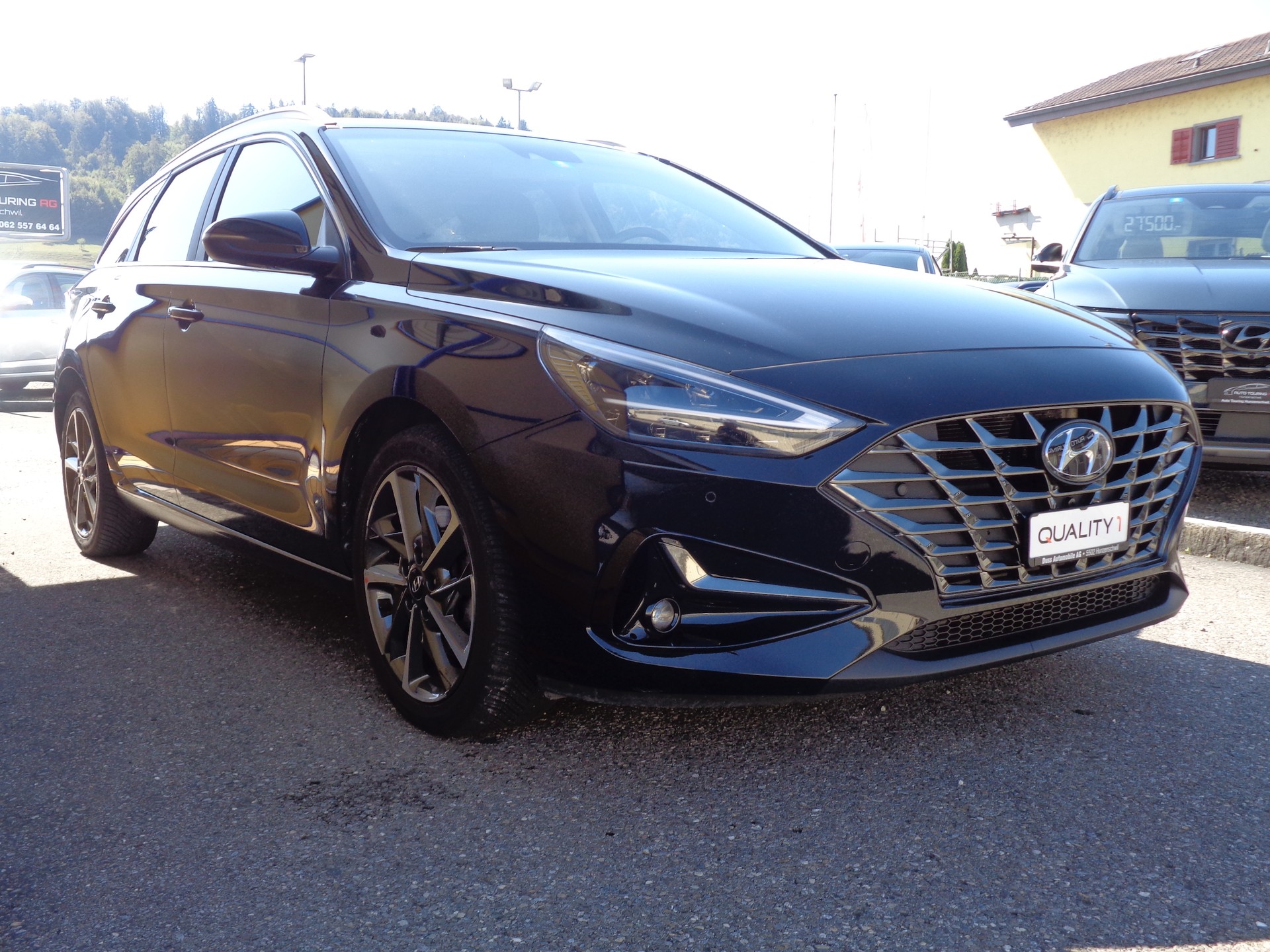 HYUNDAI i30 Wagon 1.5 T-GDi Amplia 48V MH DCT-image-2