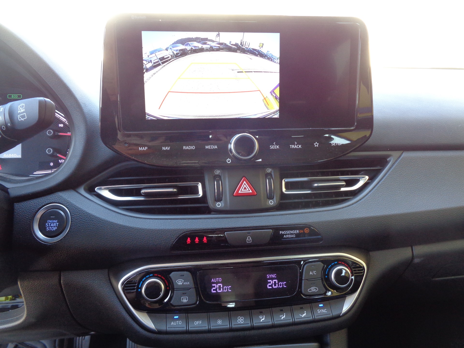 HYUNDAI i30 Wagon 1.5 T-GDi Amplia 48V MH DCT-image-12