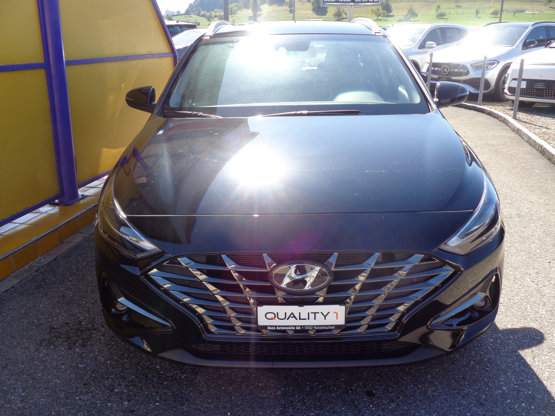HYUNDAI i30 Wagon 1.5 T-GDi Amplia 48V MH DCT-image-1