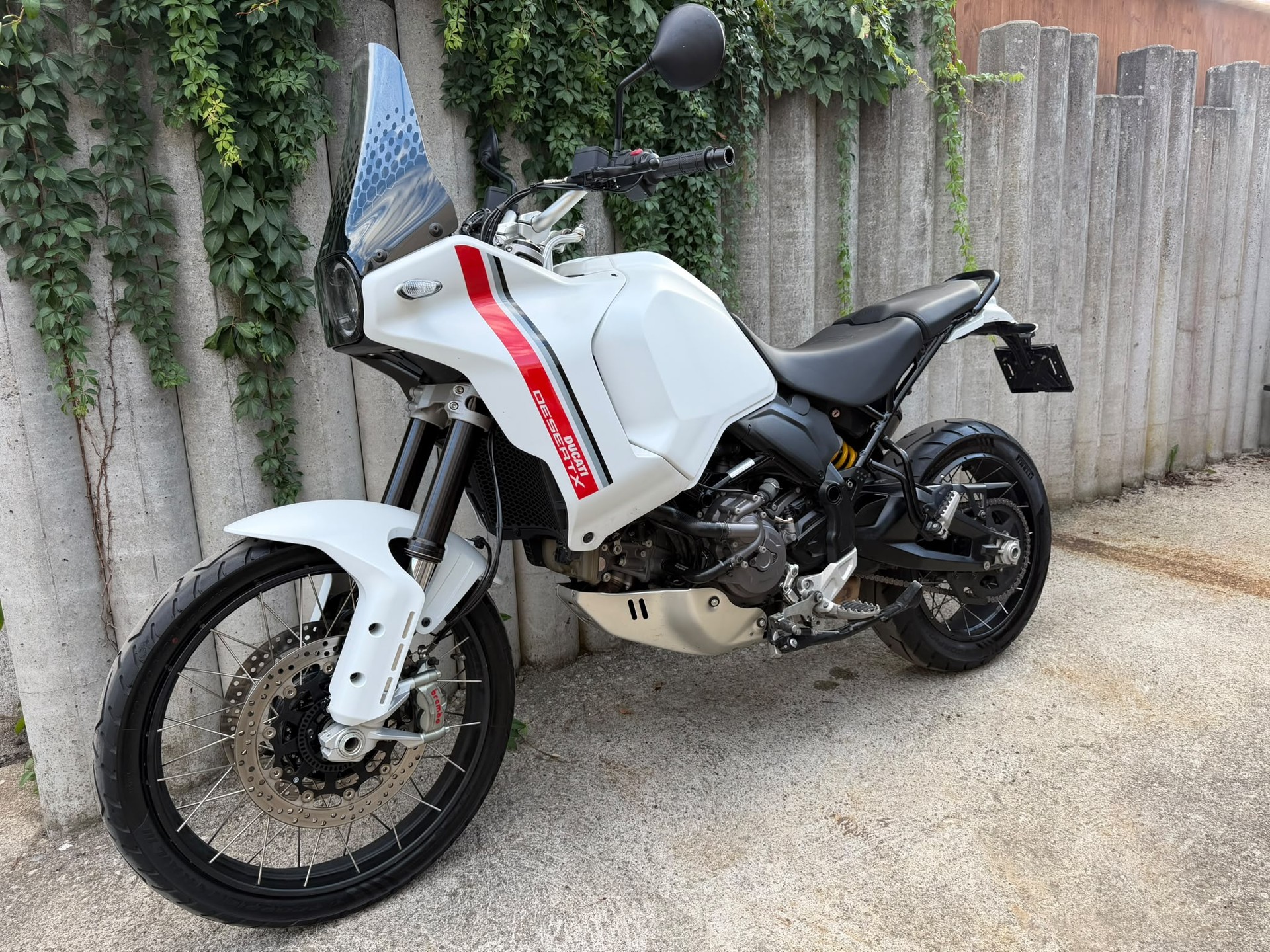 DUCATI Desert X