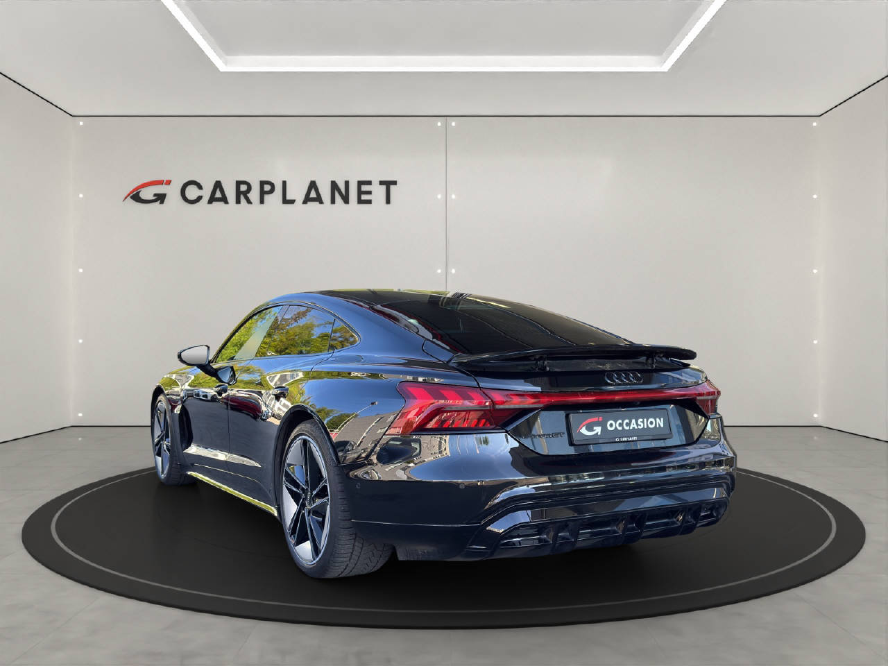 AUDI e-tron GT quattro-image-2