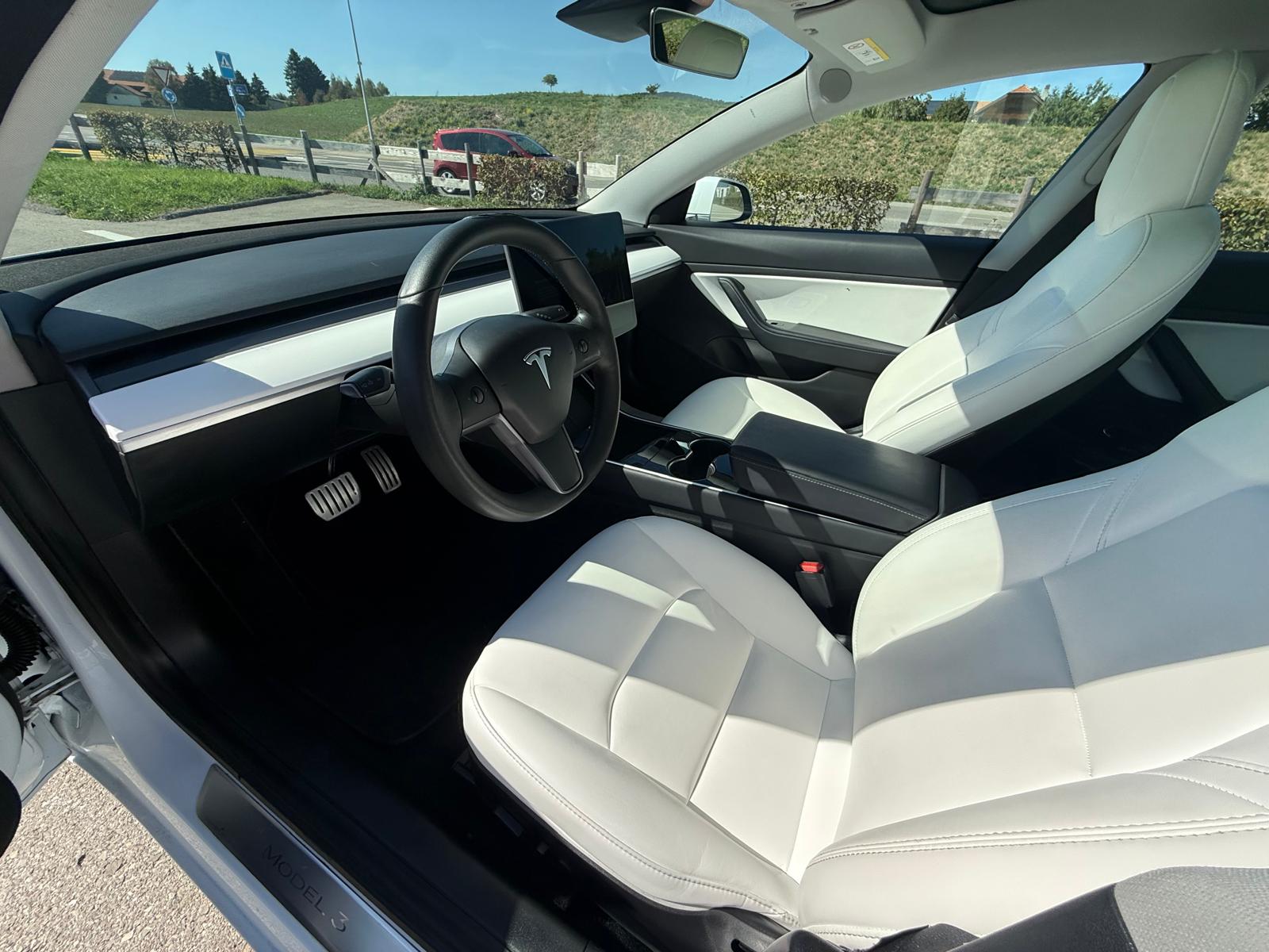 TESLA Model 3 Performance Dual Motor AWD-image-9