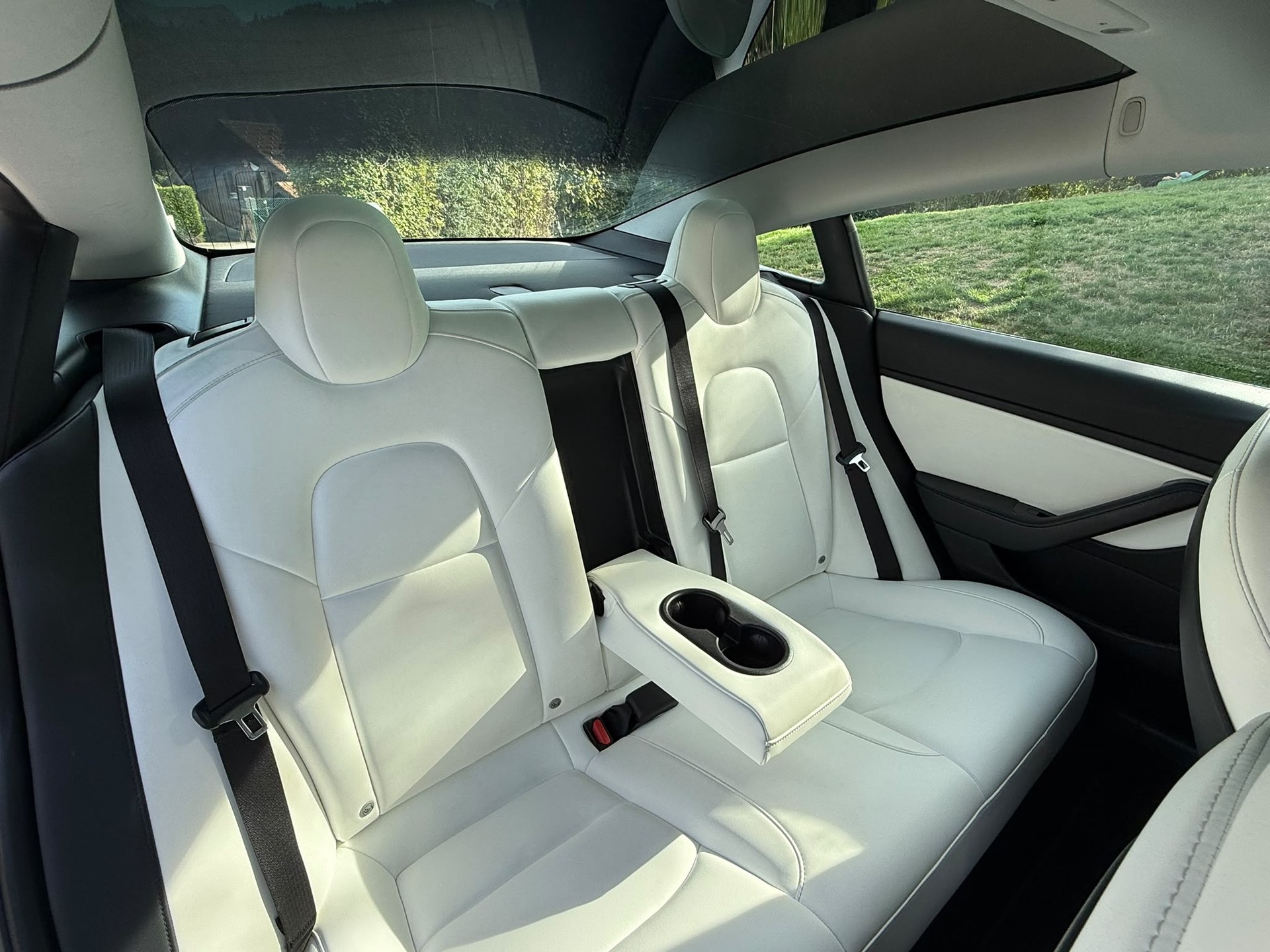TESLA Model 3 Performance Dual Motor AWD-image-12