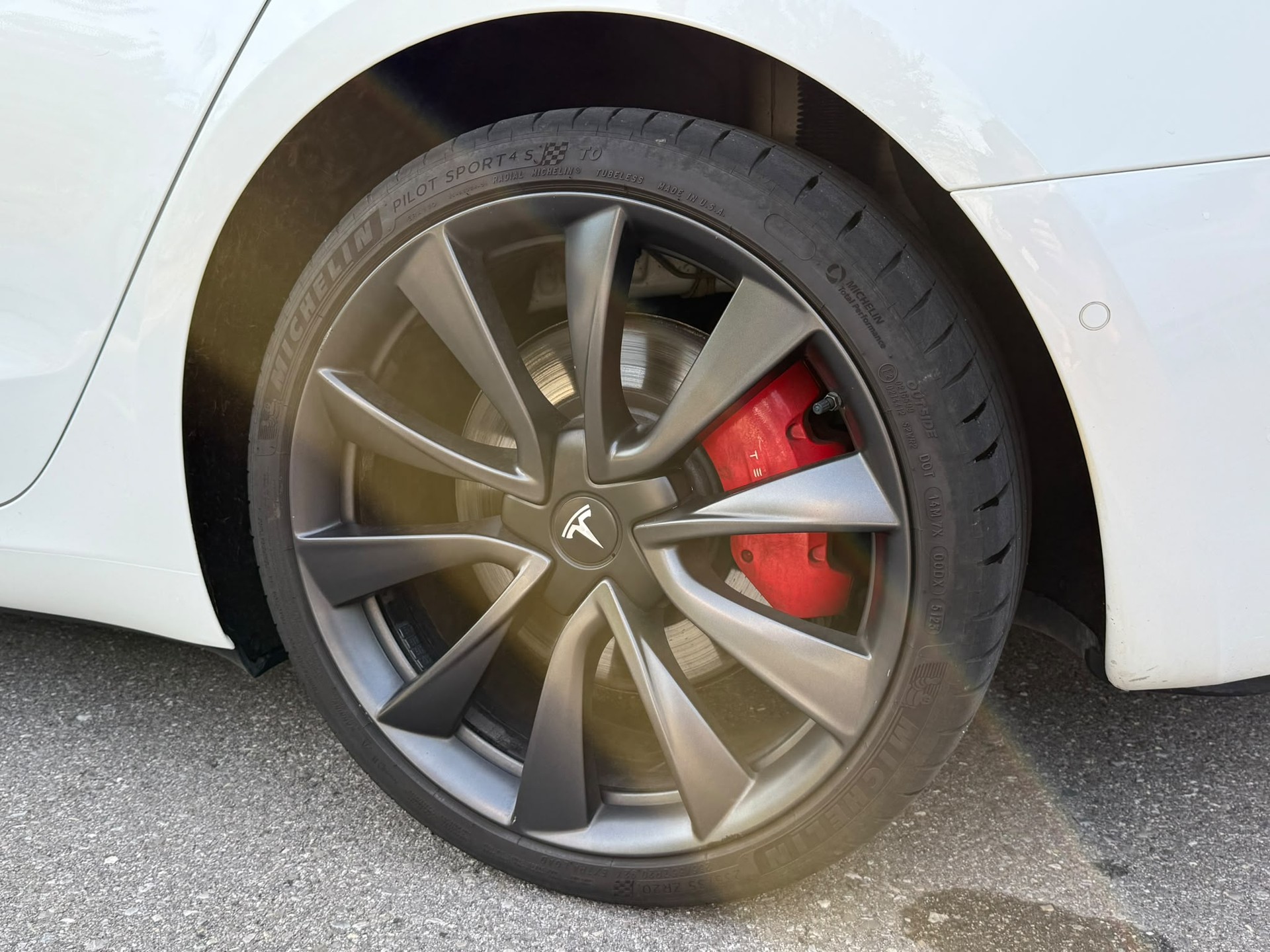 TESLA Model 3 Performance Dual Motor AWD-image-6
