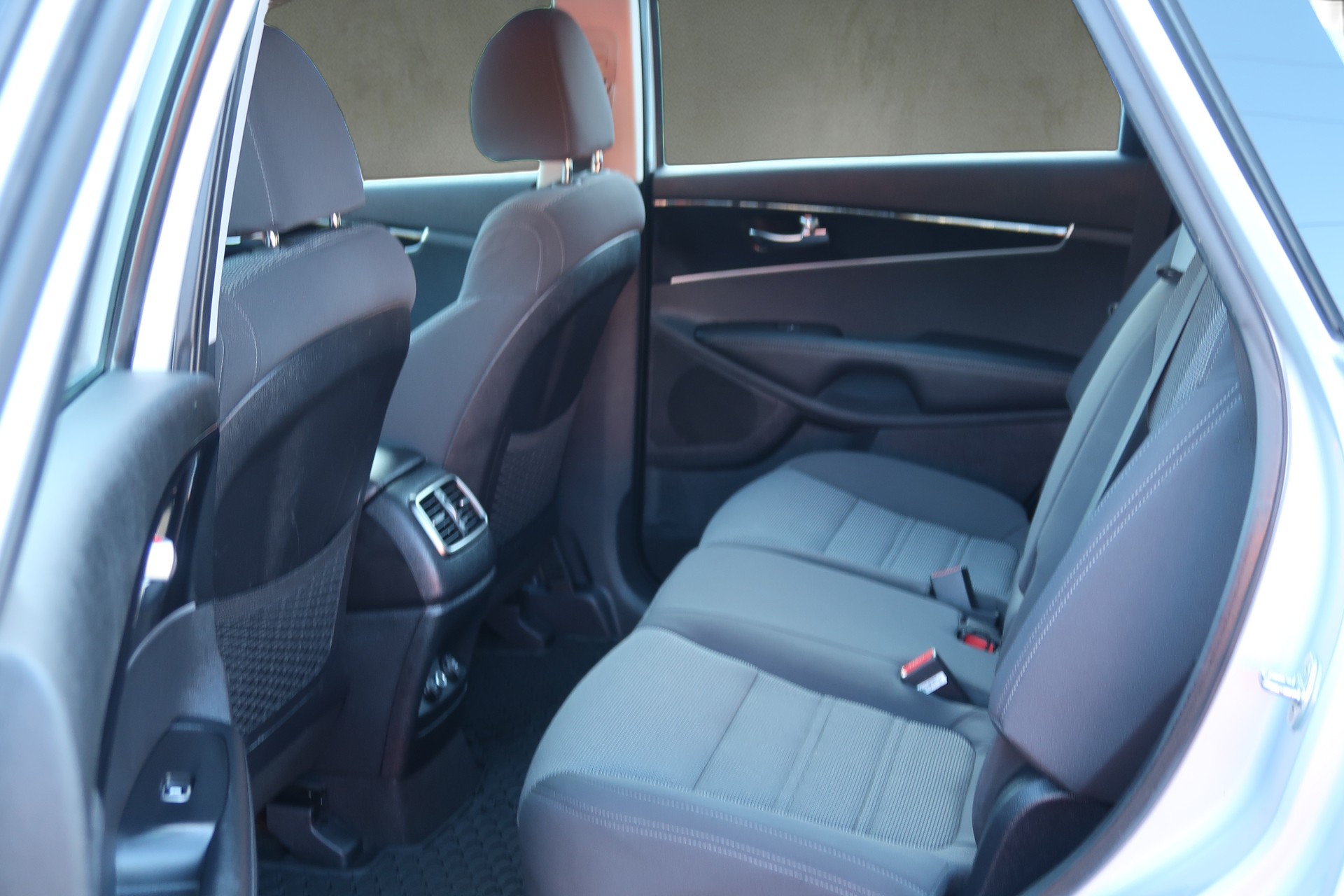KIA Sorento 2.2 CRDI Trend Active 7P. Automatic-image-7