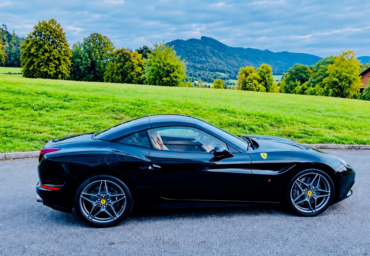 FERRARI 3.9 Turbo-image-15