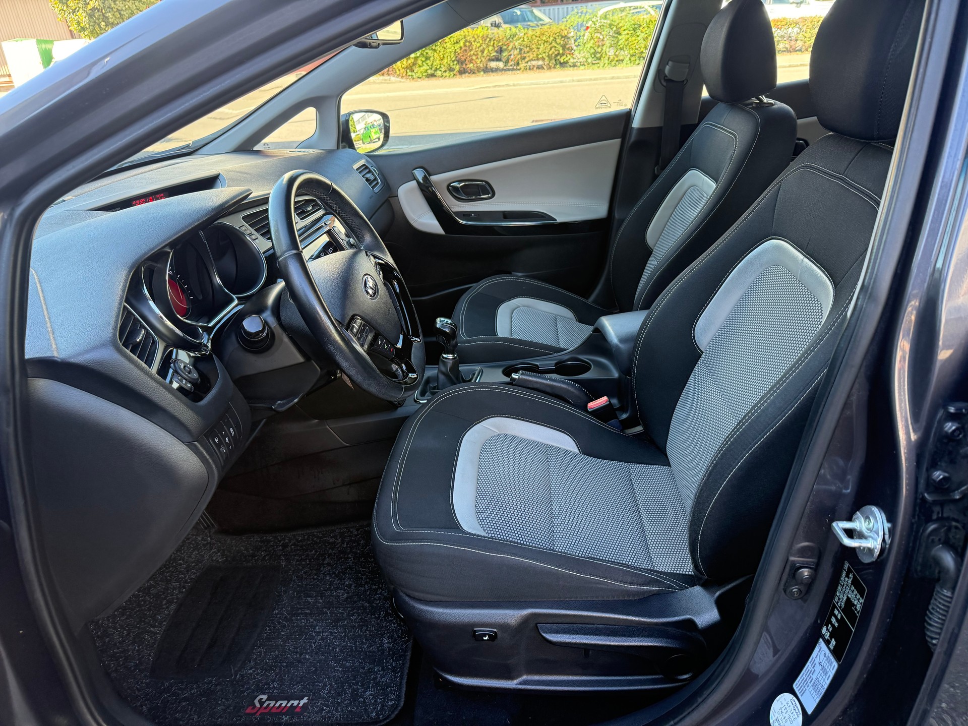 KIA Cee'd Sportswagon 1.6 GDi Style-image-5