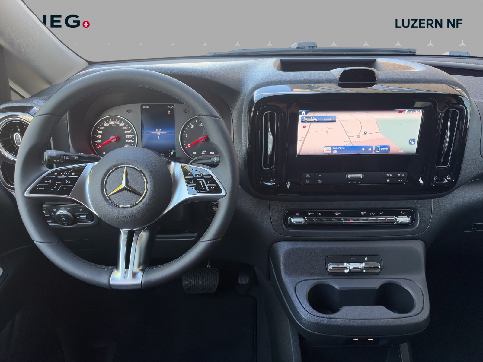 MERCEDES-BENZ Vito 116 CDI Lang Tourer FAMILY 9G 4M Select-image-8