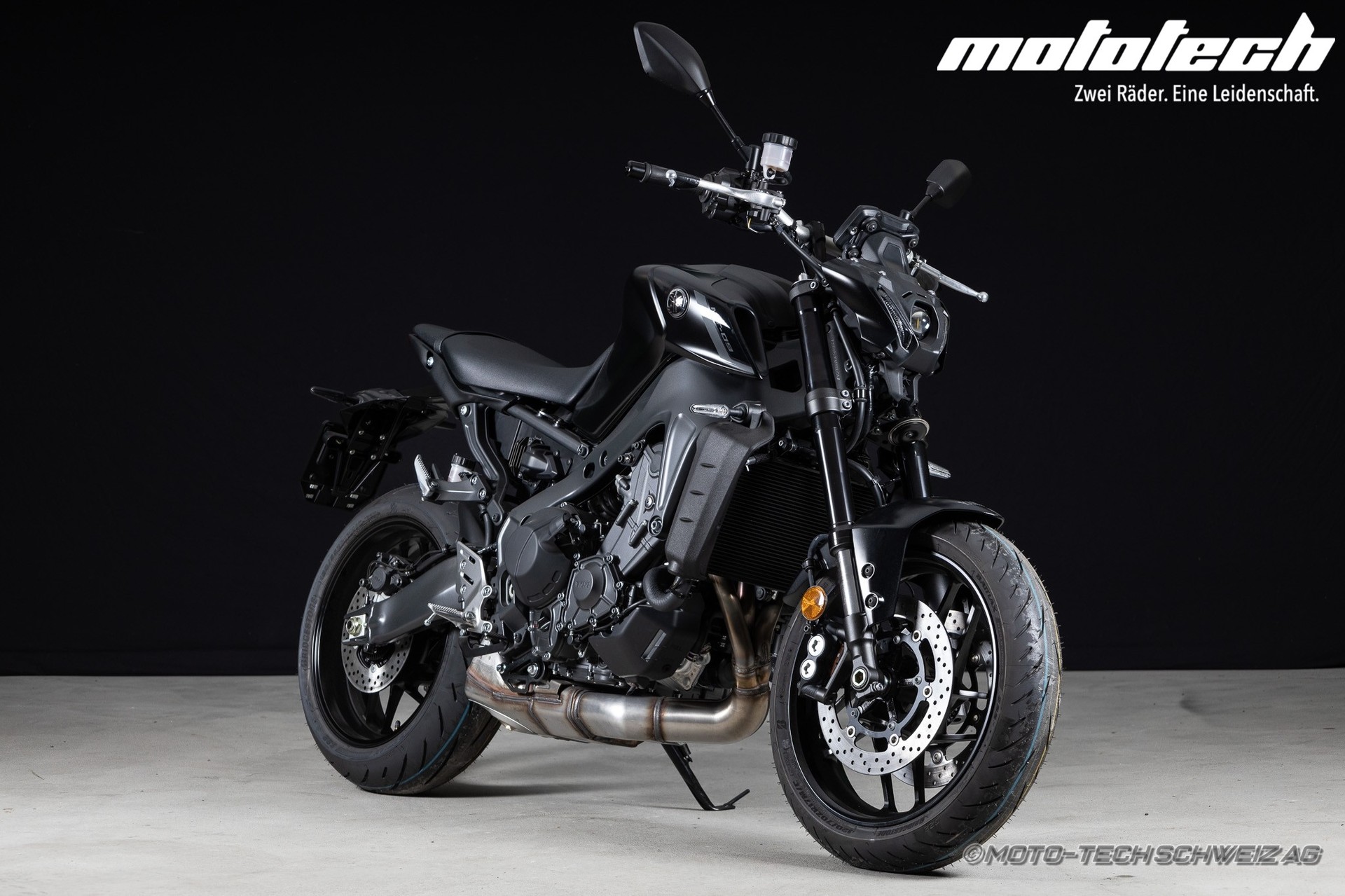 YAMAHA MT-09