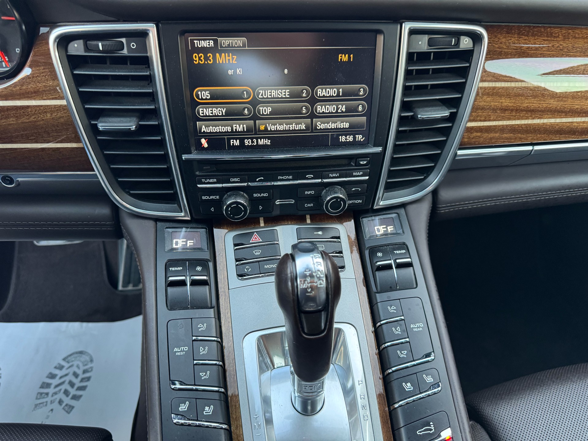 PORSCHE Panamera Turbo S 4.8 PDK-image-26