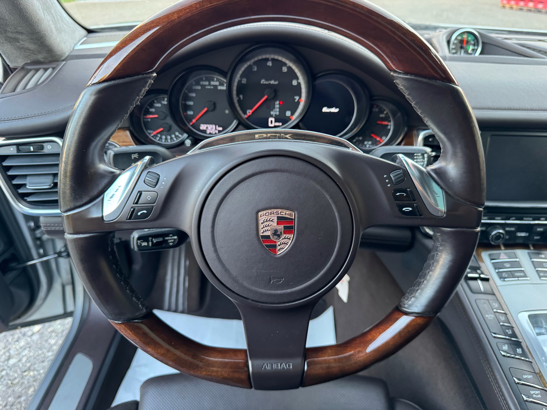 PORSCHE Panamera Turbo S 4.8 PDK-image-22