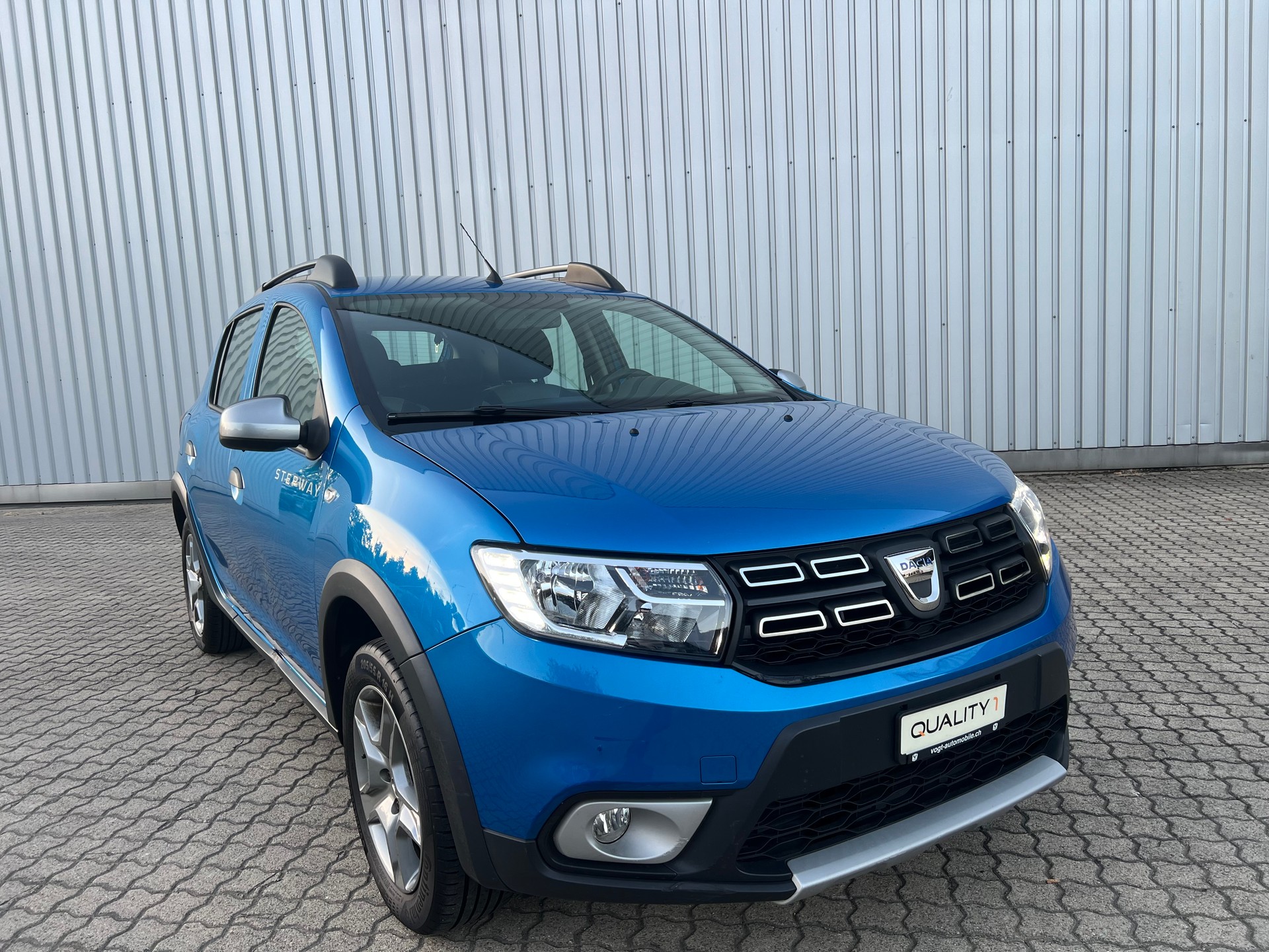 DACIA Sandero Tce 90 Stepway Automatic-image-1