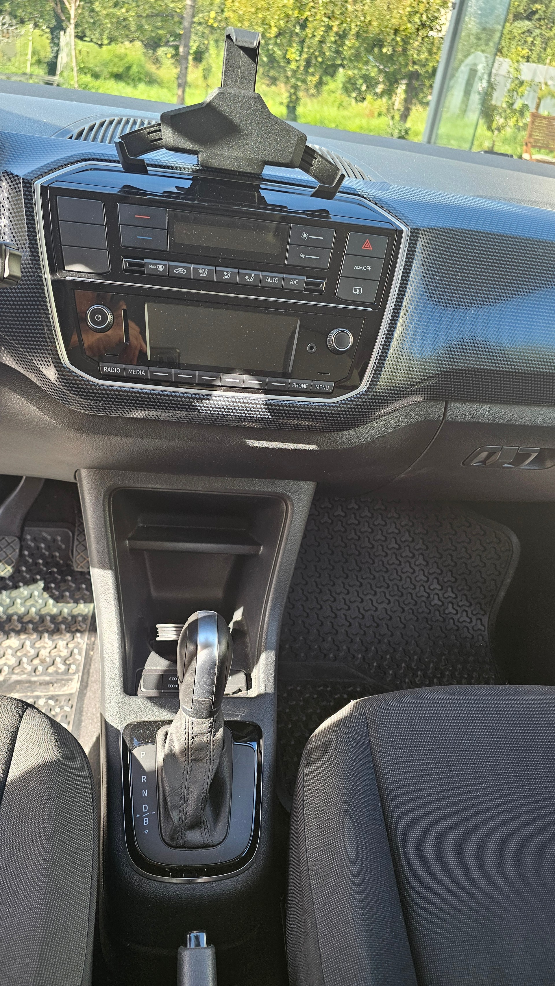VW e-up-image-2