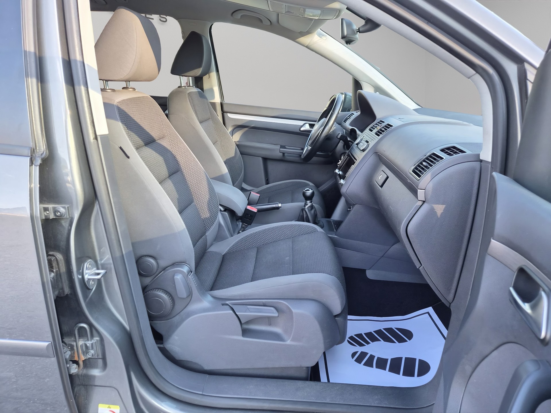 VW Touran 1.4 TSI Comfortline-image-12