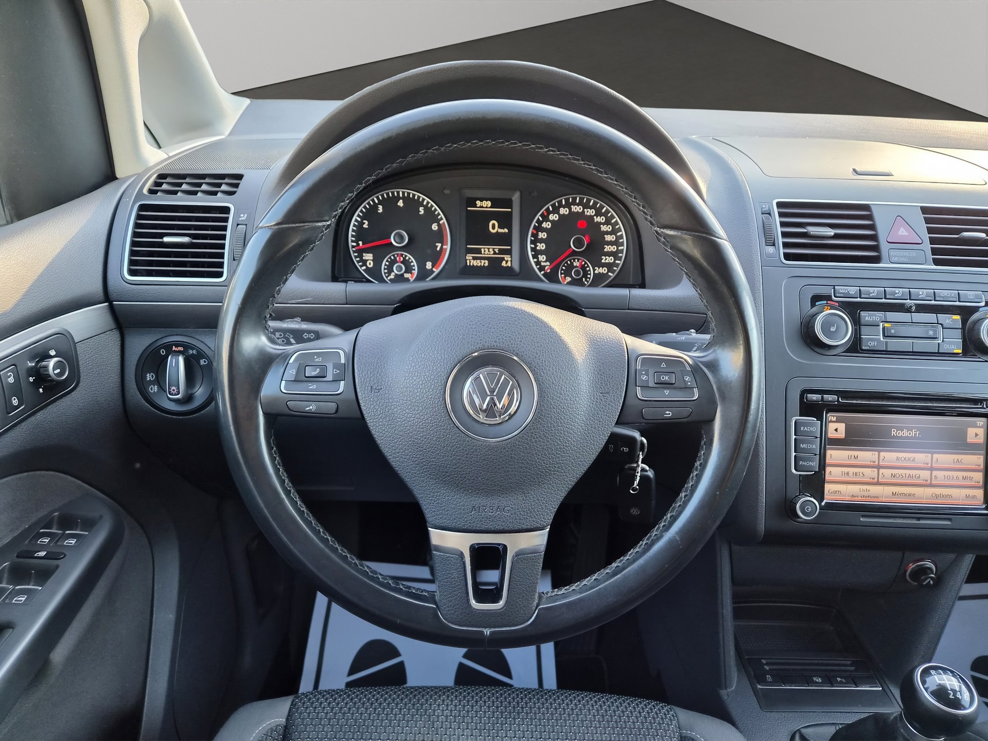 VW Touran 1.4 TSI Comfortline-image-9