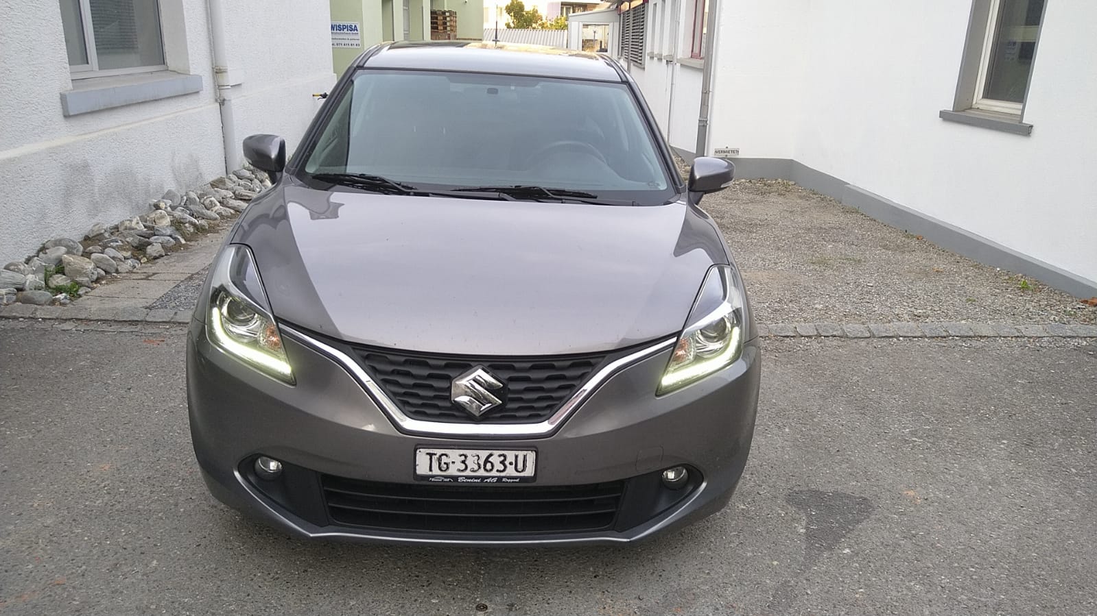 SUZUKI Baleno 1.2i Compact Top Hybrid-image-1