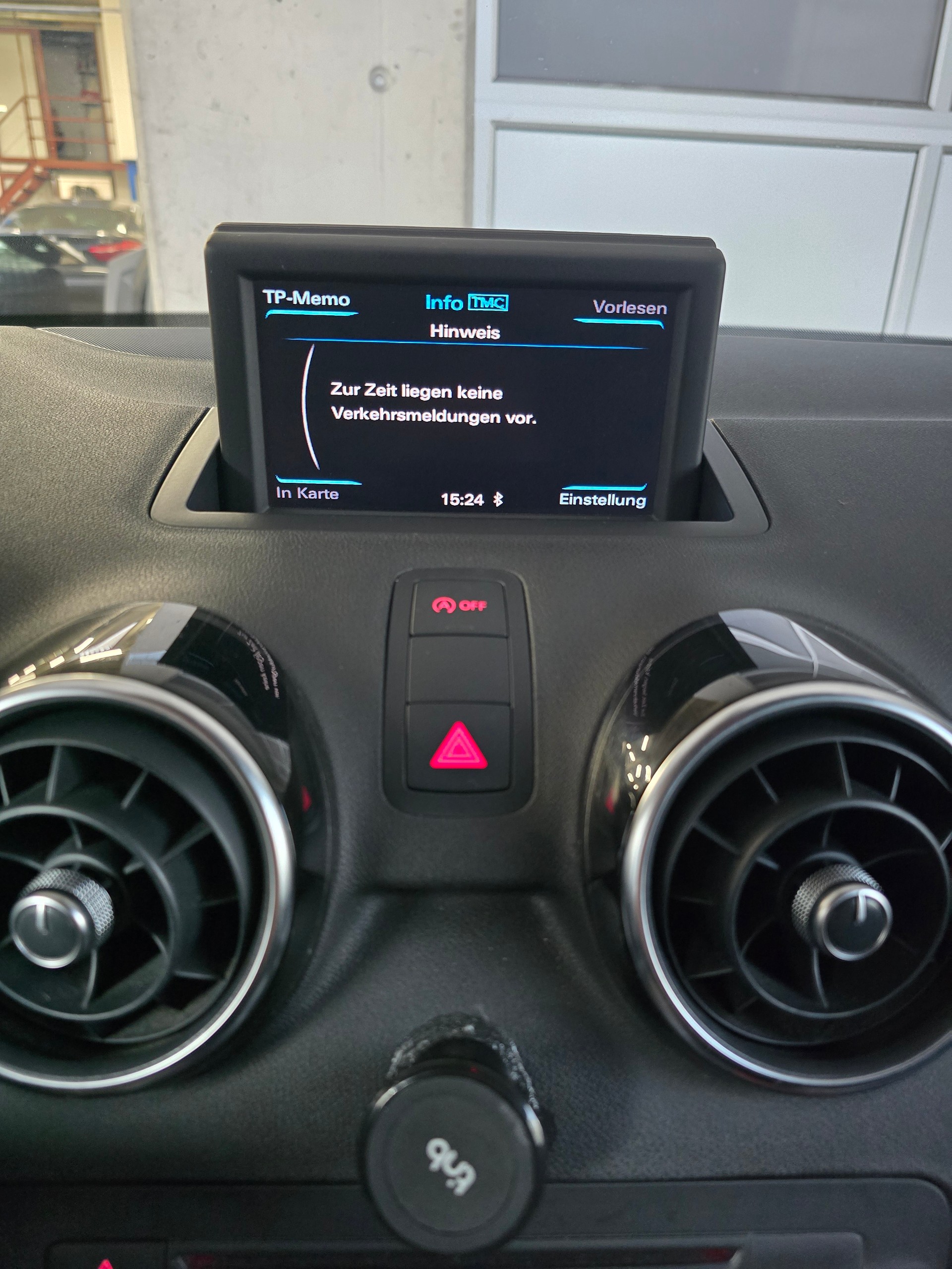 AUDI A1 1.4 TFSI Ambition S-tronic-image-6