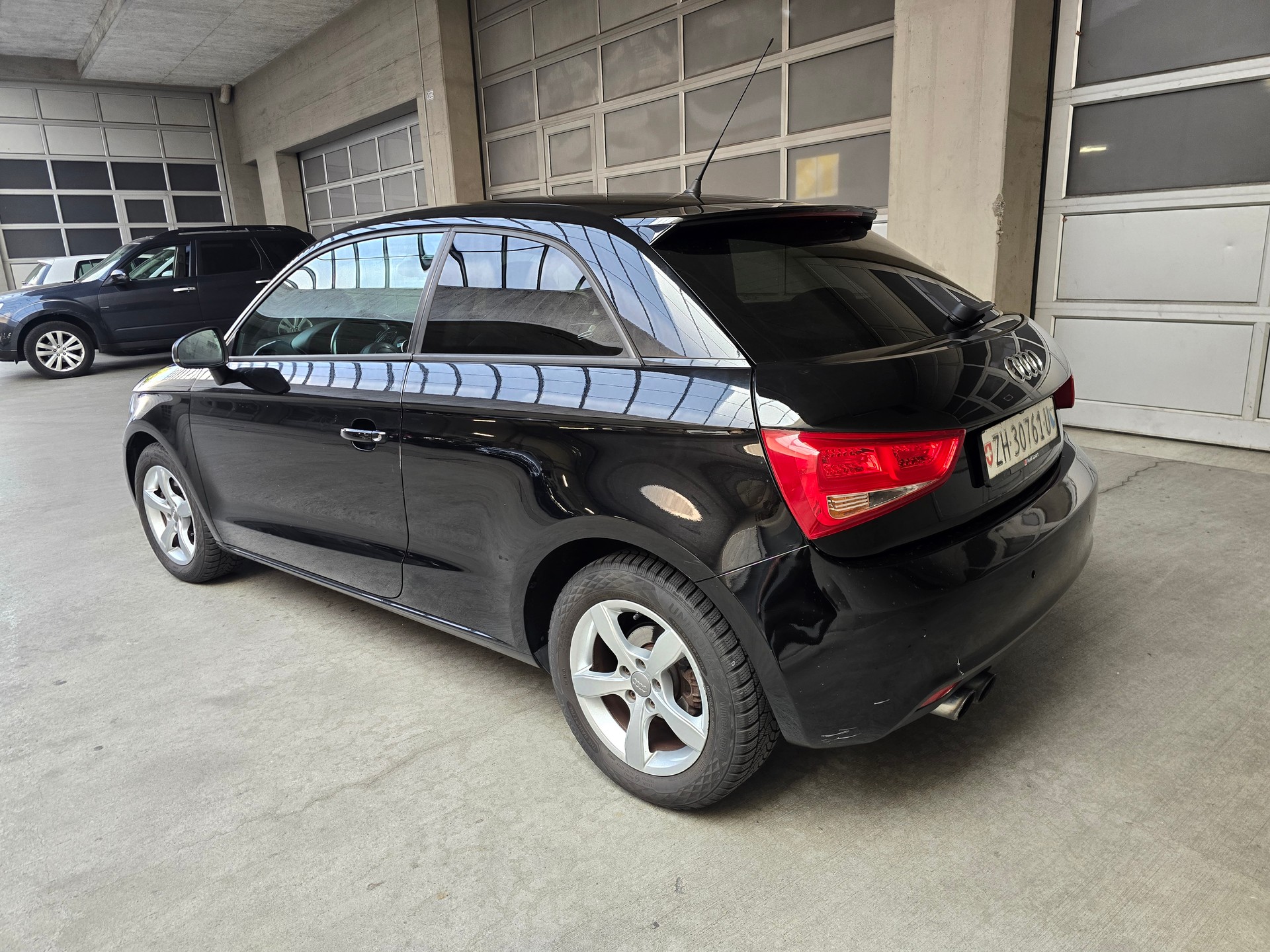 AUDI A1 1.4 TFSI Ambition S-tronic-image-2