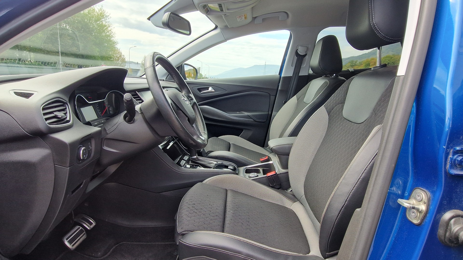 OPEL Grandland X 2.0CDTi Ultimate Automatik-image-6