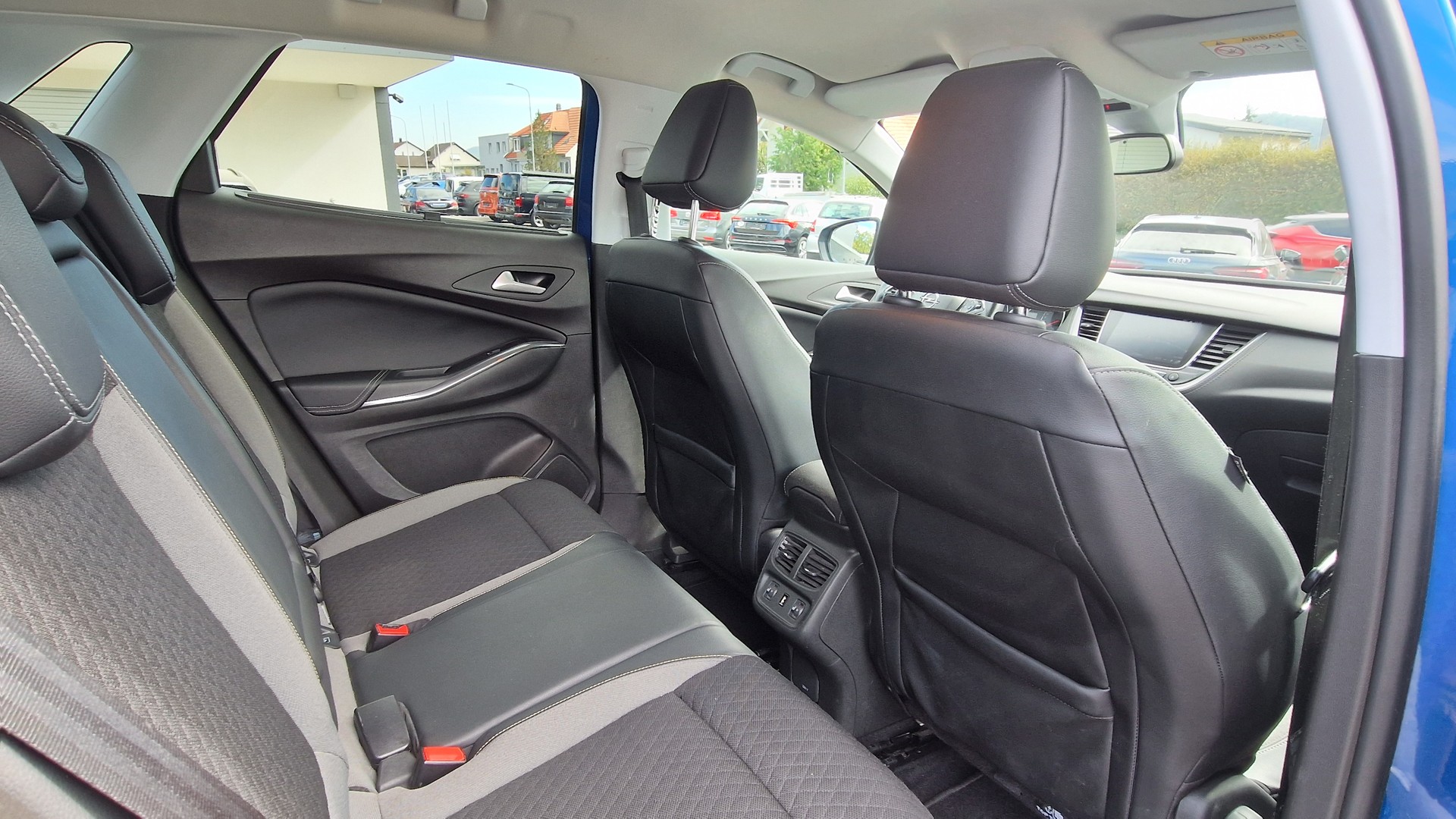 OPEL Grandland X 2.0CDTi Ultimate Automatik-image-14
