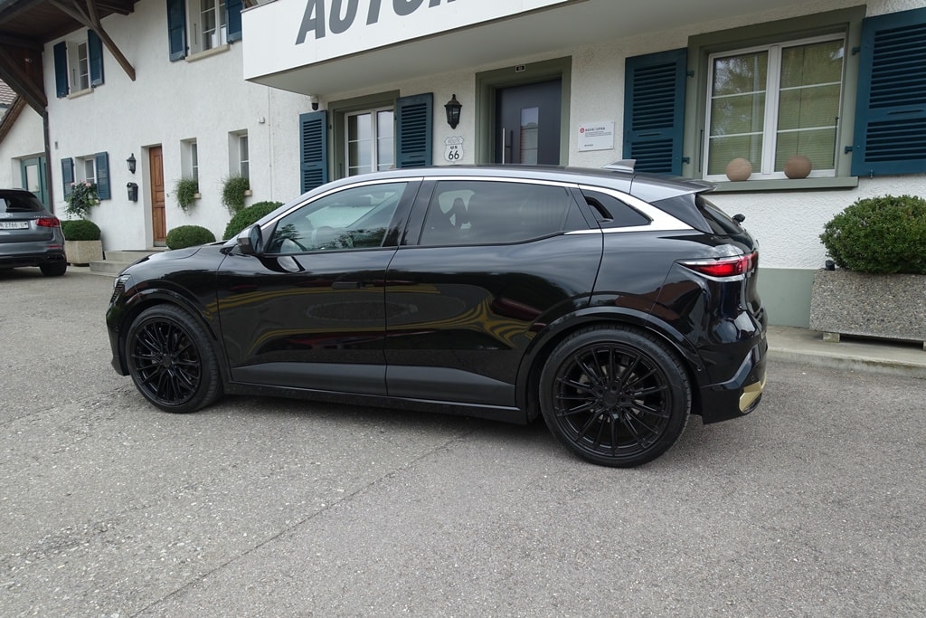 RENAULT Mégane E-TECH EV60 Iconic-image-5
