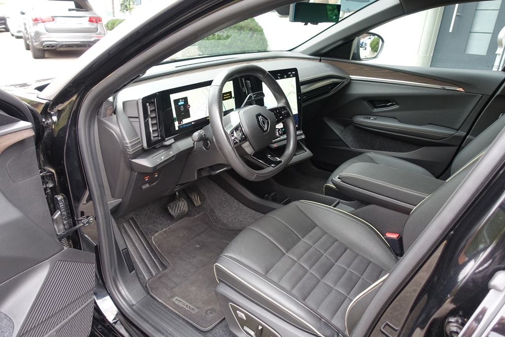 RENAULT Mégane E-TECH EV60 Iconic-image-6