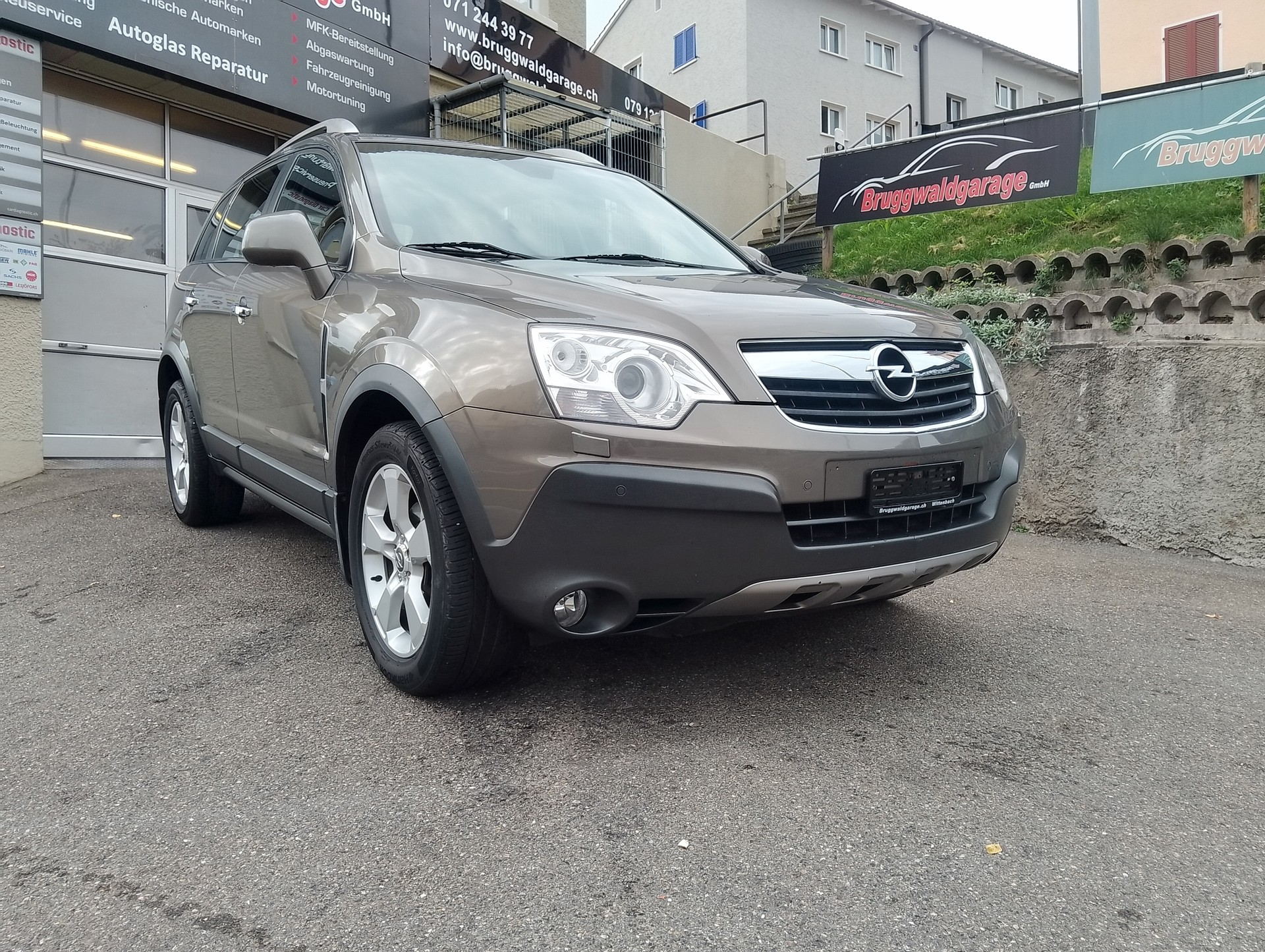 OPEL Antara 3.2 V6 Cosmo 4WD Automatic-image-4