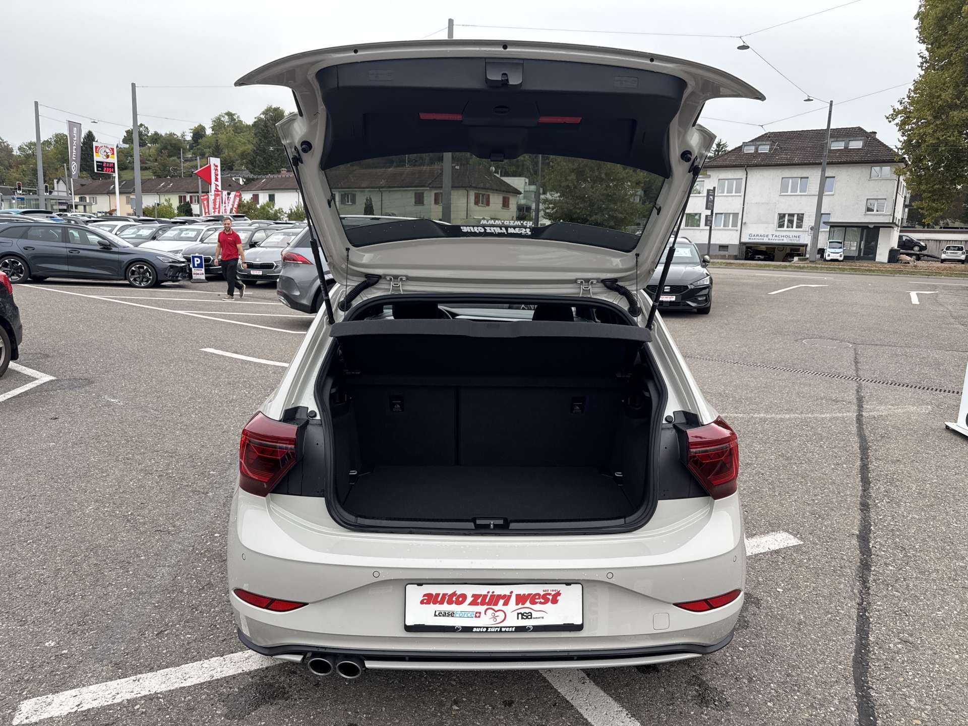 VW Polo 2.0 TSi GTi 207PS DSG-Automat-image-7