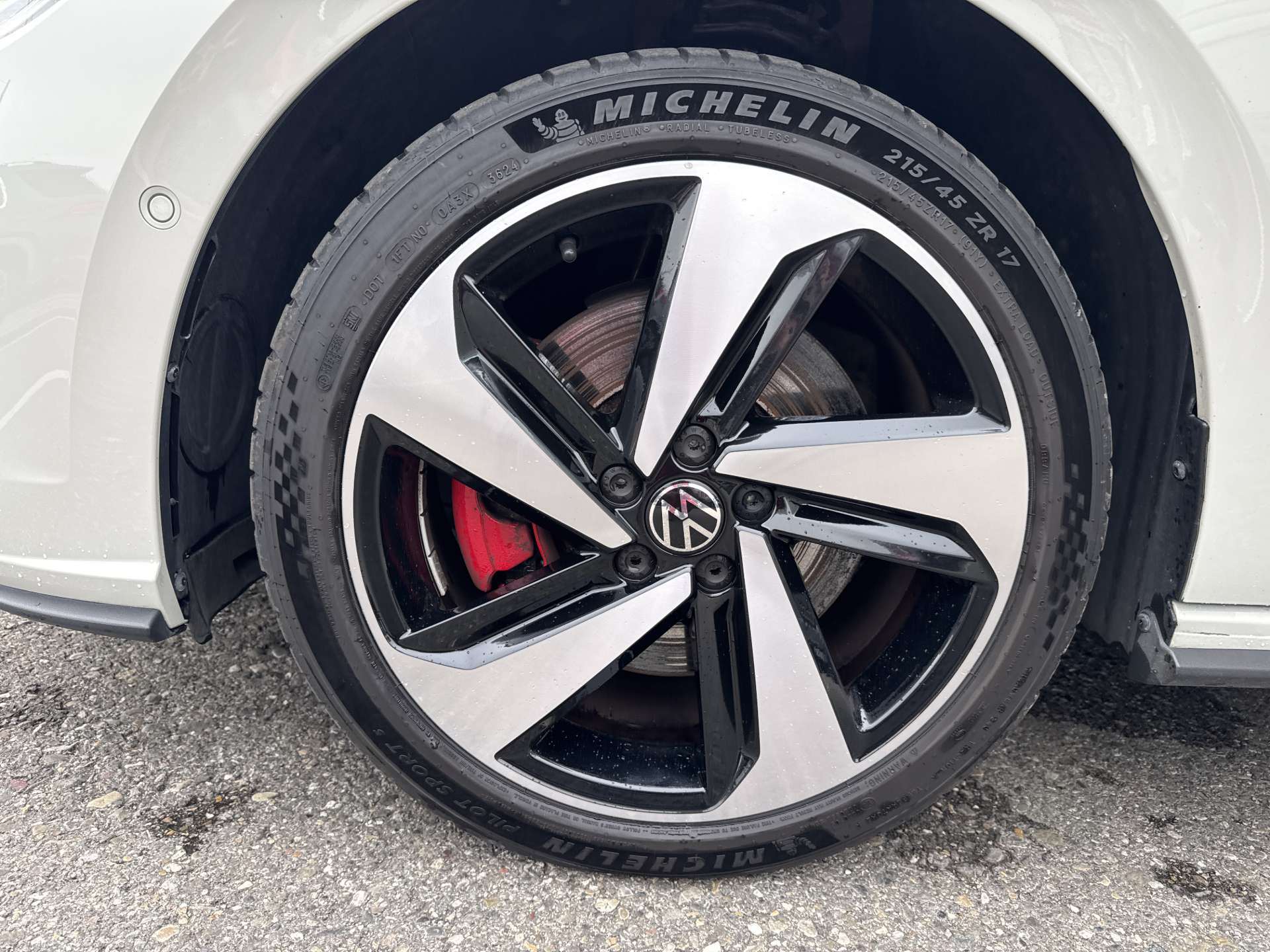 VW Polo 2.0 TSi GTi 207PS DSG-Automat-image-8